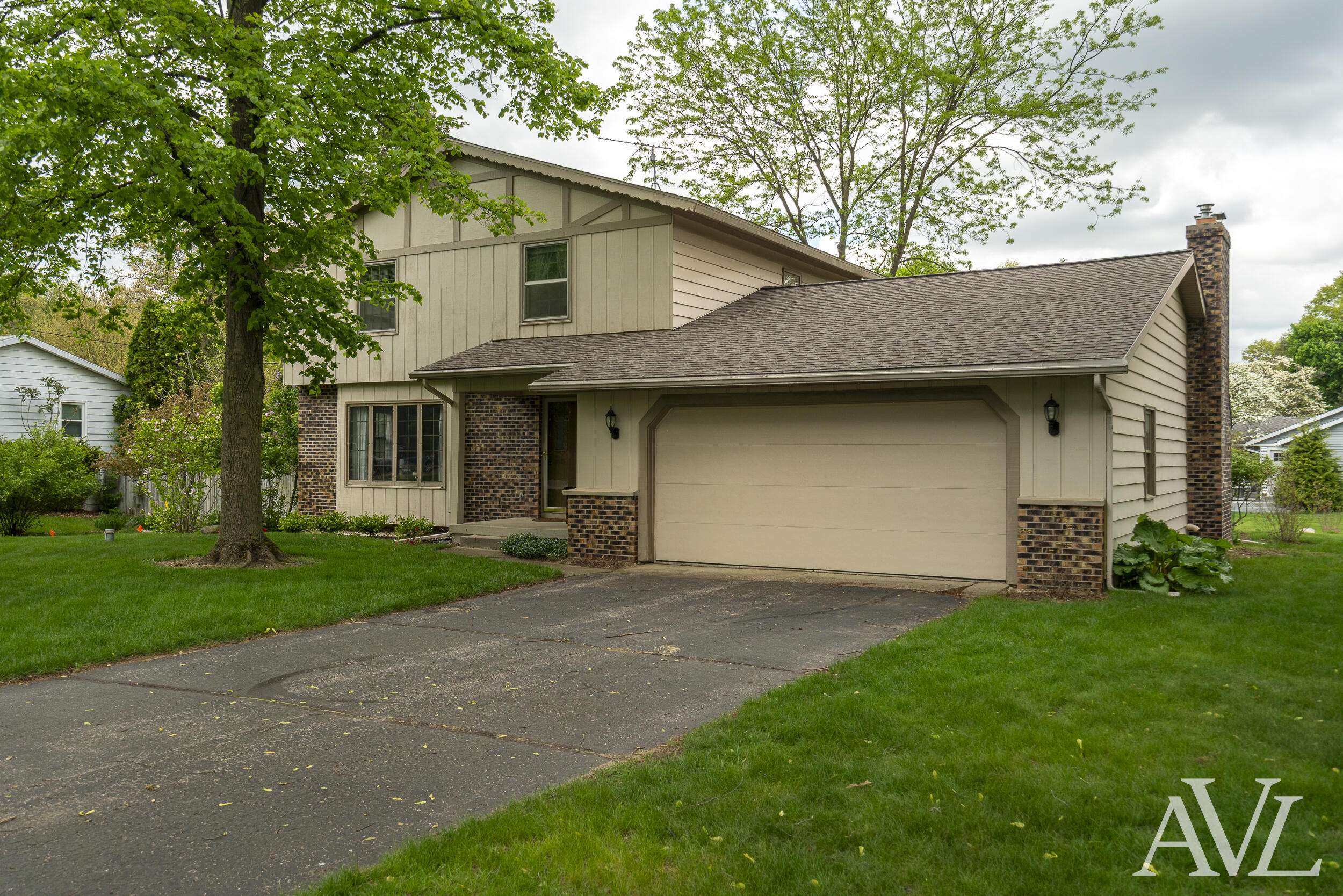Grand Rapids, MI 49546,7237 Mountain Ash SE Drive