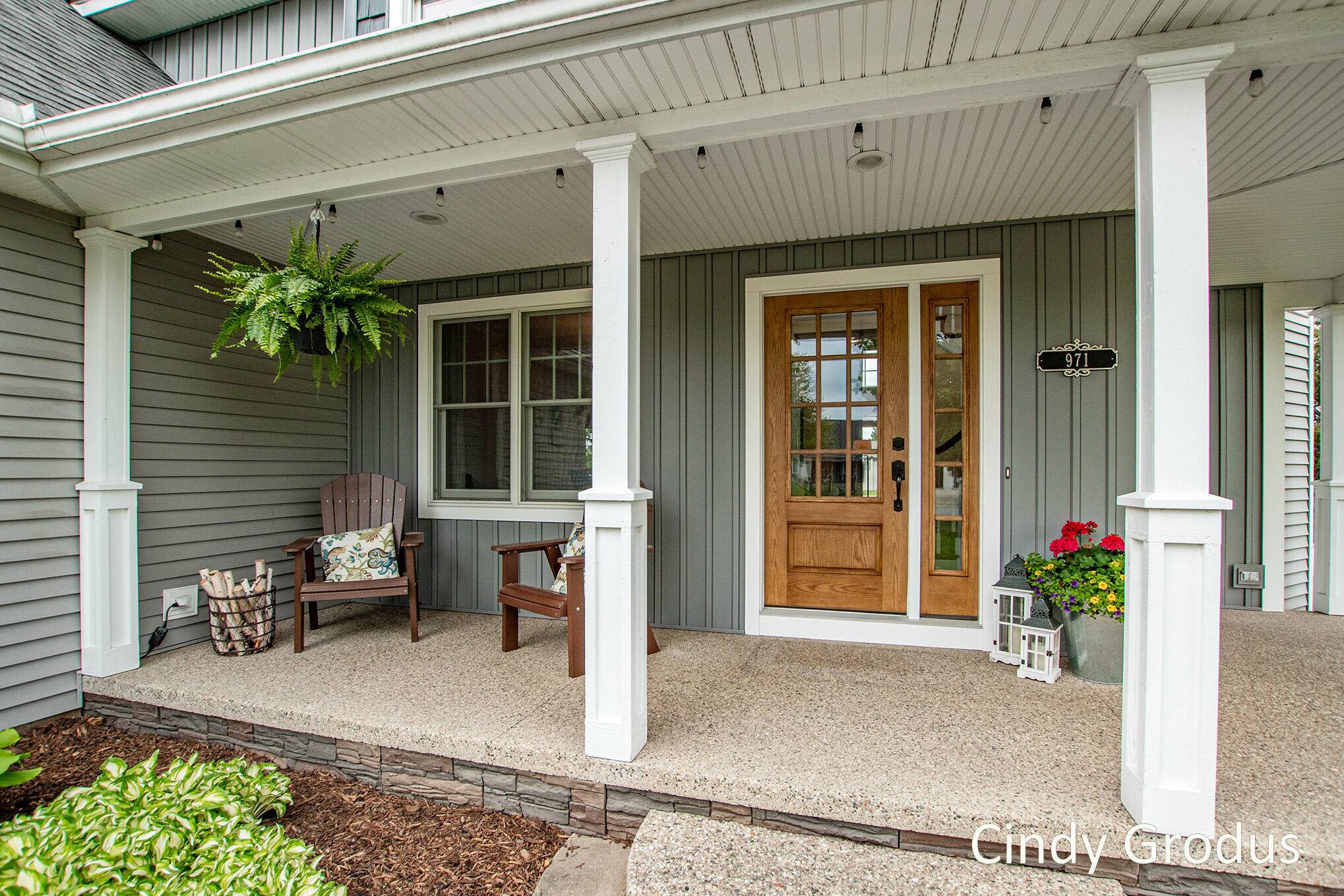 Zeeland, MI 49464,971 Sand Lake Drive