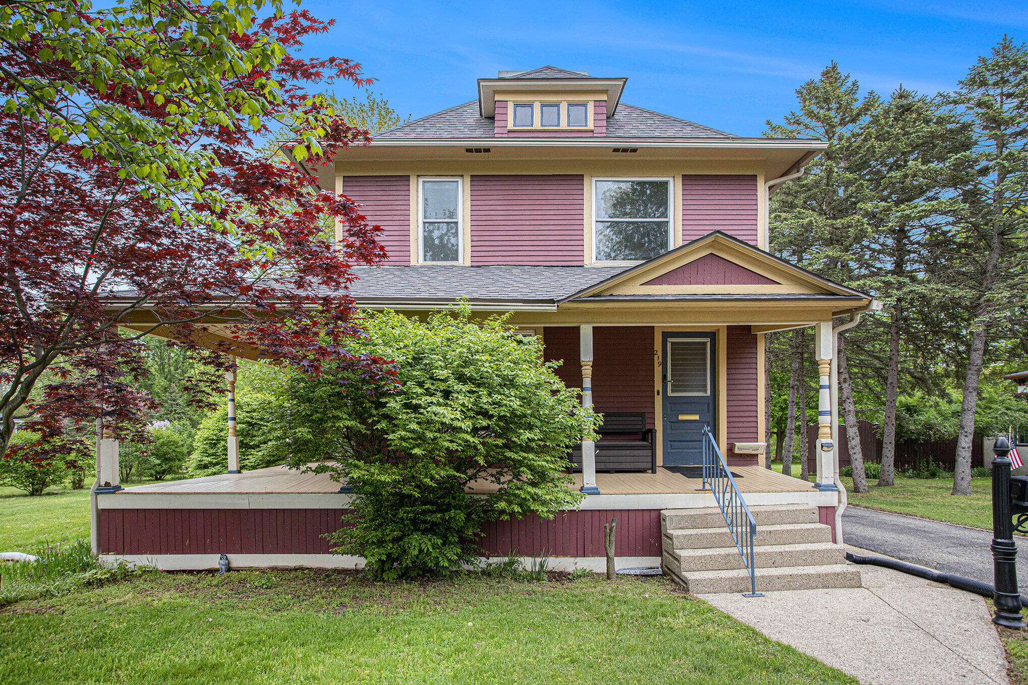 Plainwell, MI 49080,219 Hicks Avenue