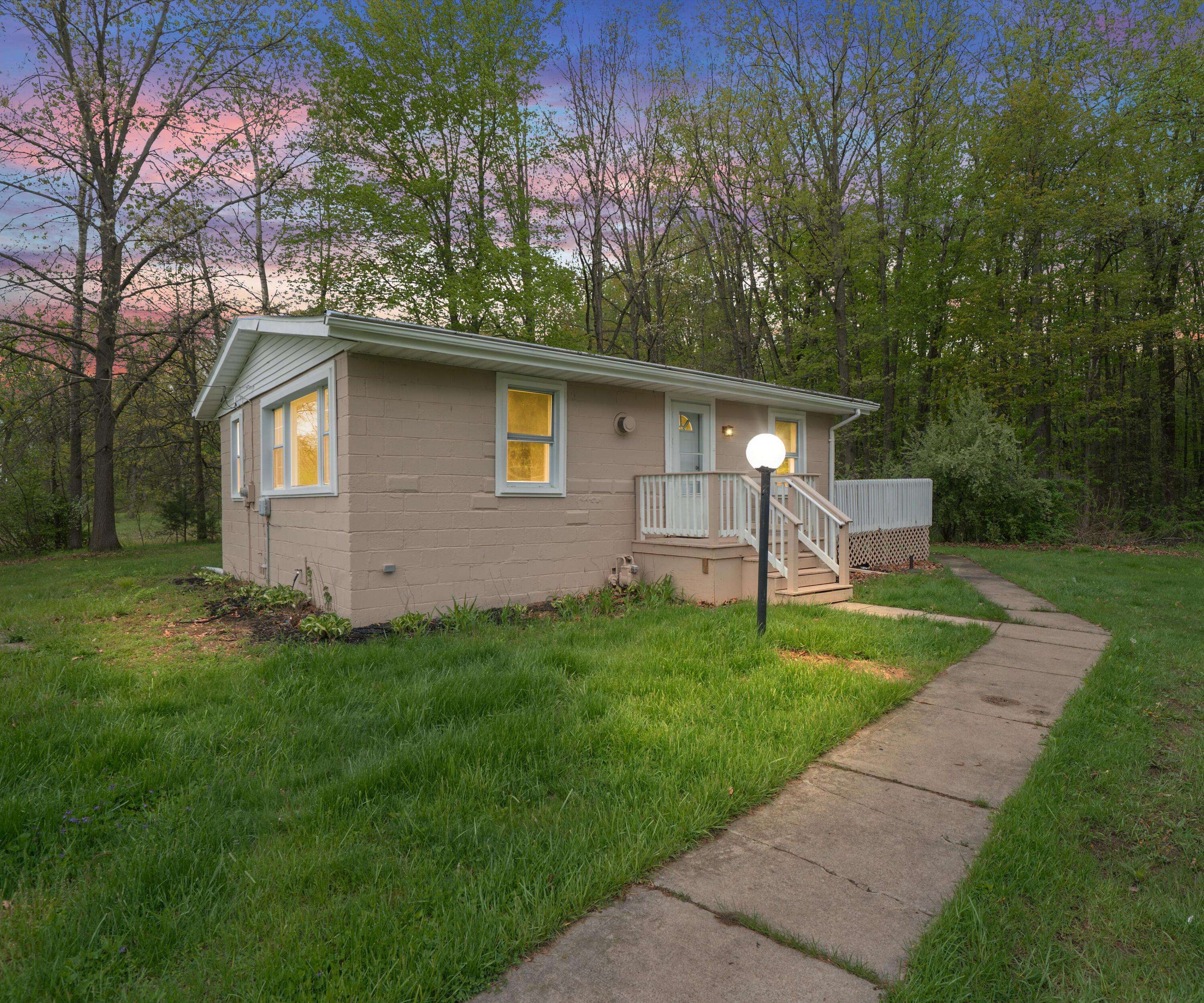 Belleville, MI 48111,24118 Martinsville Road