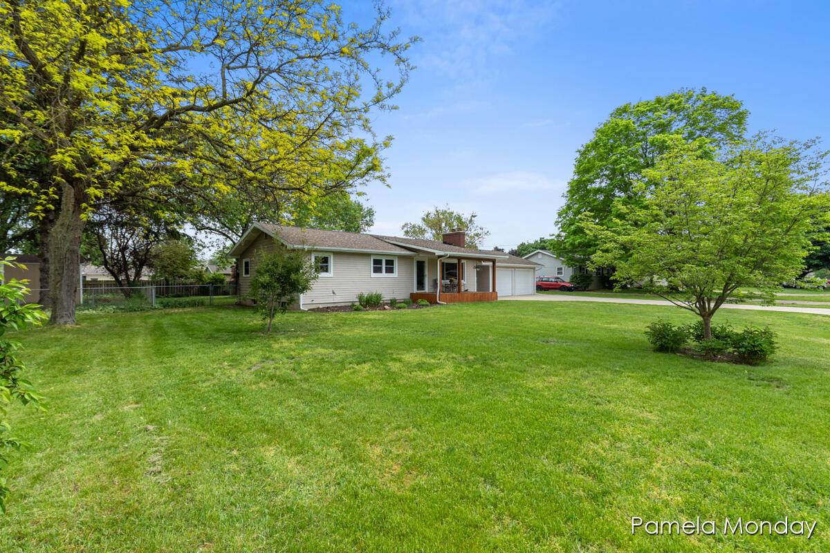 Jenison, MI 49428,6538 Oakland Drive