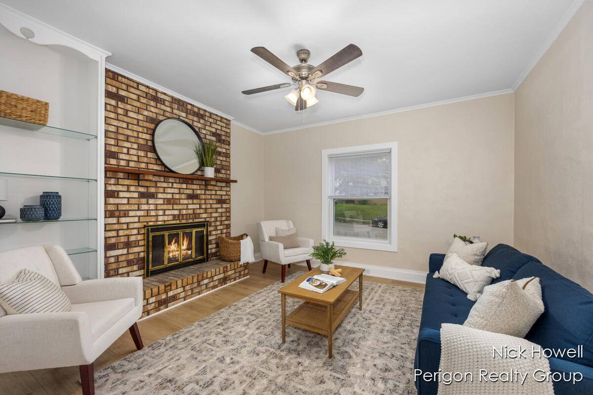 Grand Rapids, MI 49503,721 Emerald NE Avenue