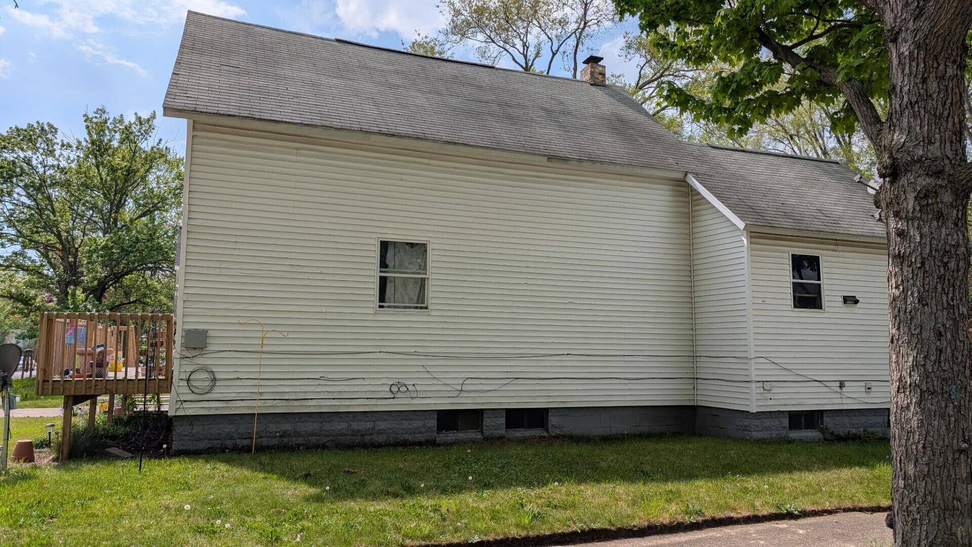 Muskegon, MI 49442,654 E Isabella Avenue