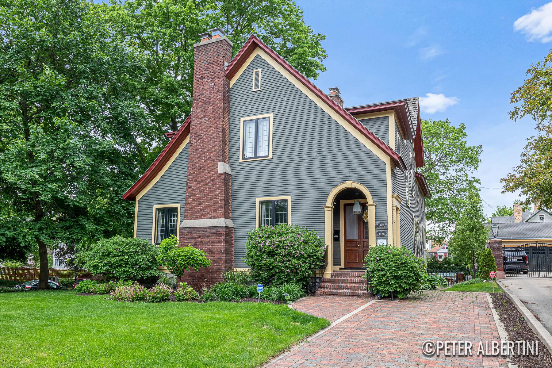 Grand Rapids, MI 49503,455 Madison SE Avenue