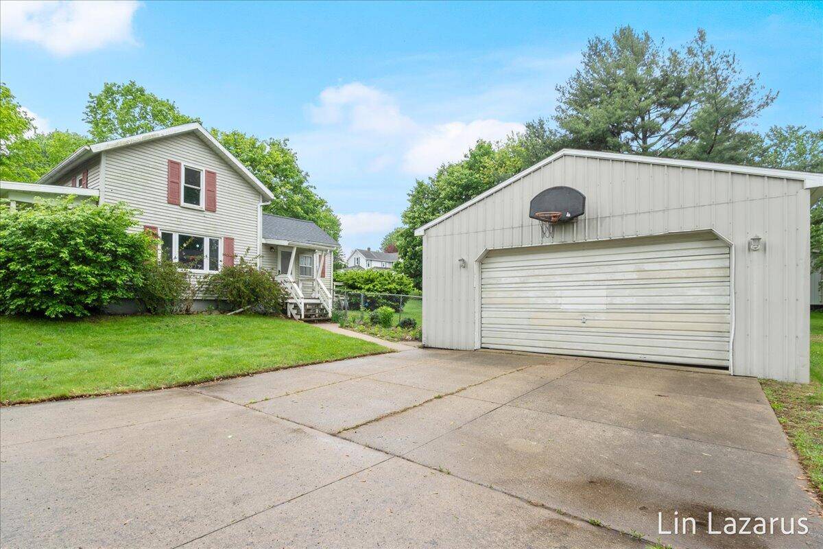 Portland, MI 48875,442 S East Street