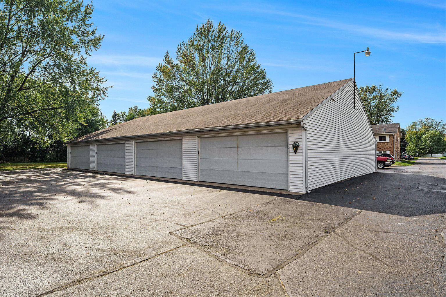 Hudsonville, MI 49426,5374 36th Avenue #38