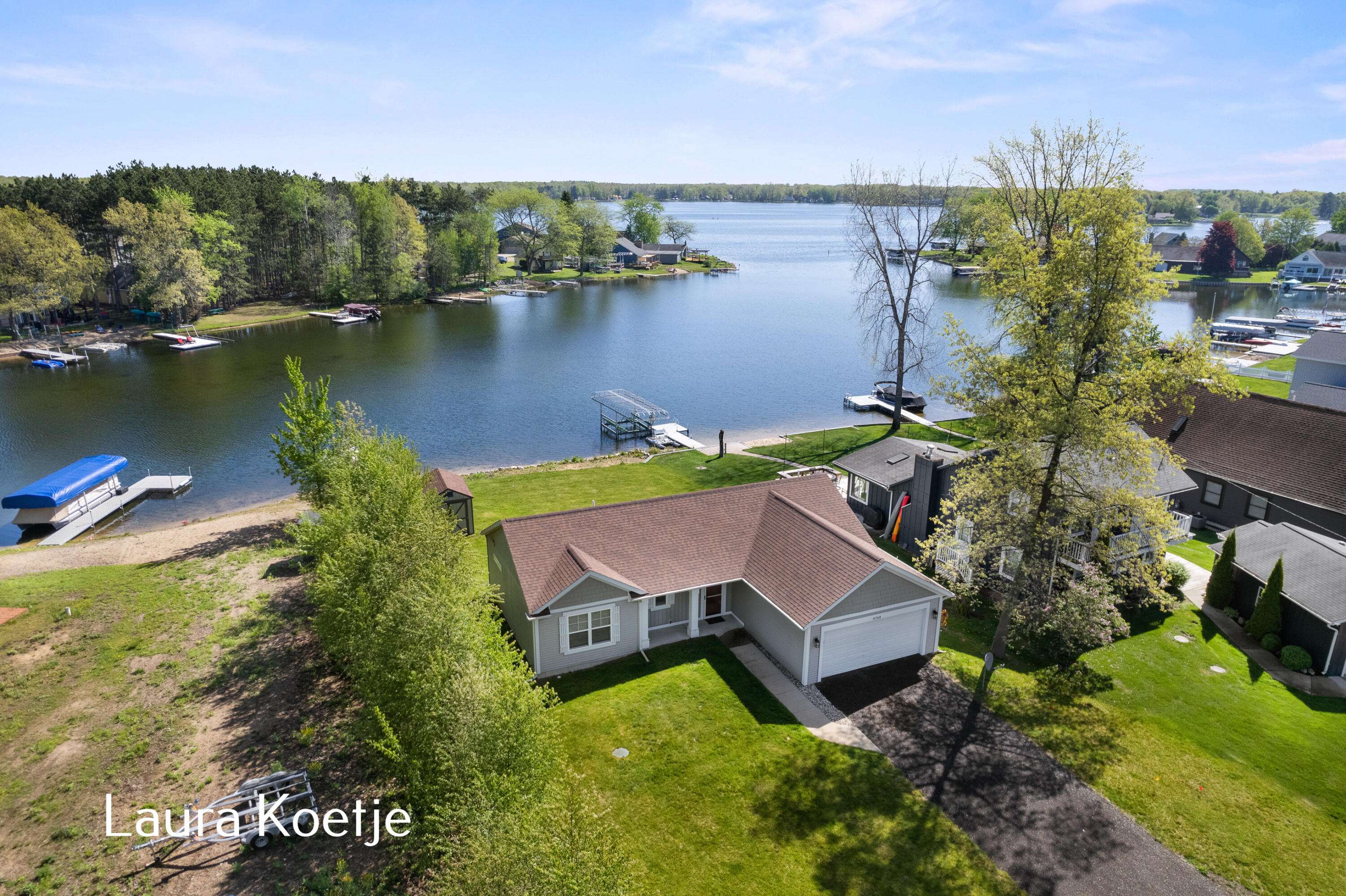 Howard City, MI 49329,8768 Navaho Trail