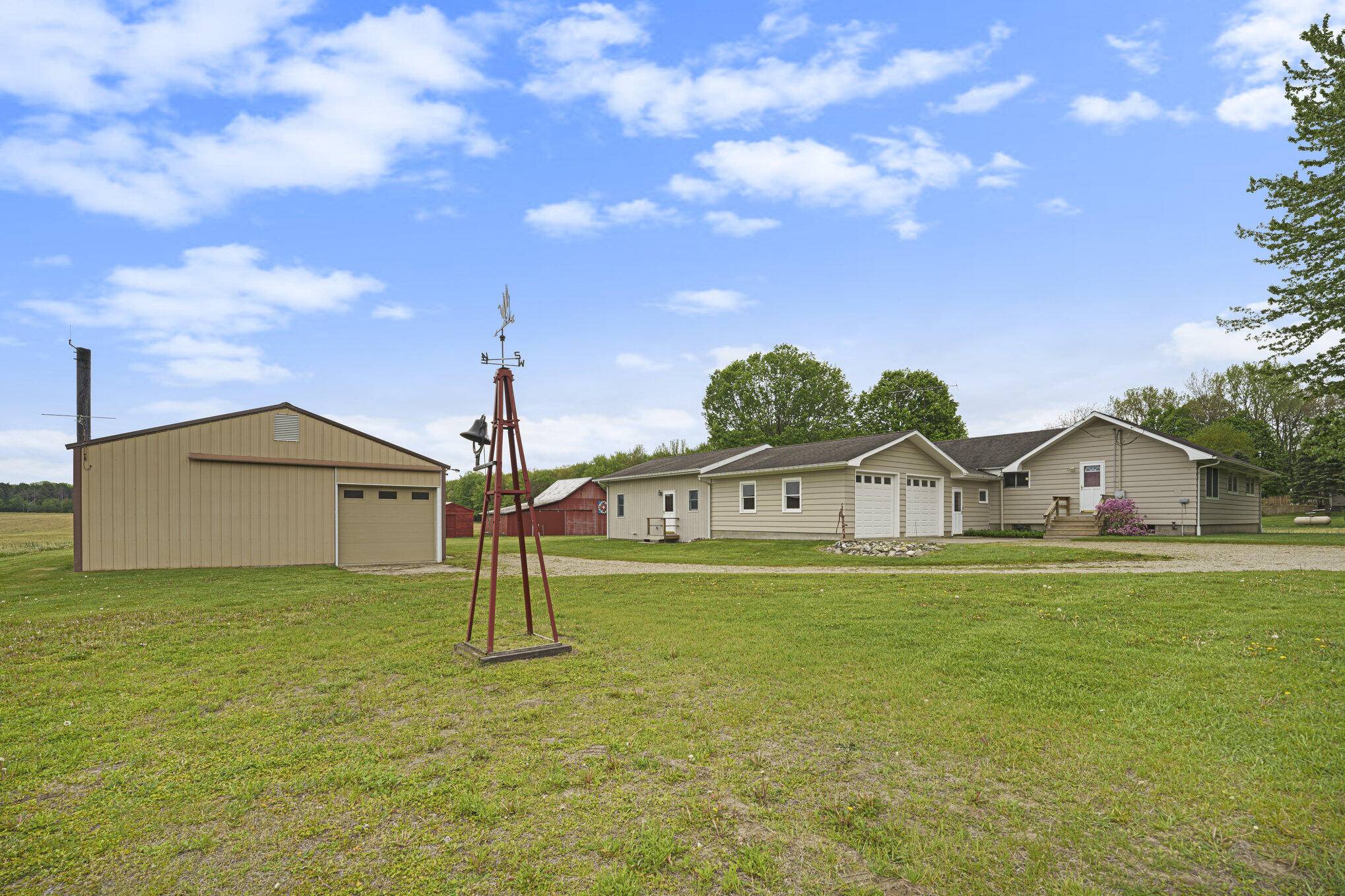 Bangor, MI 49013,22571 CR 687