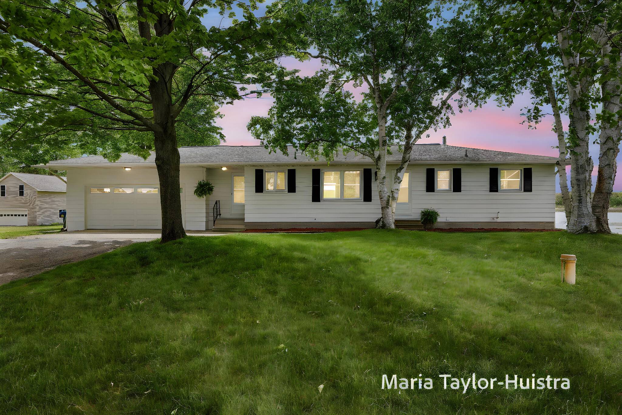 Grand Haven, MI 49417,16040 Robrick Avenue