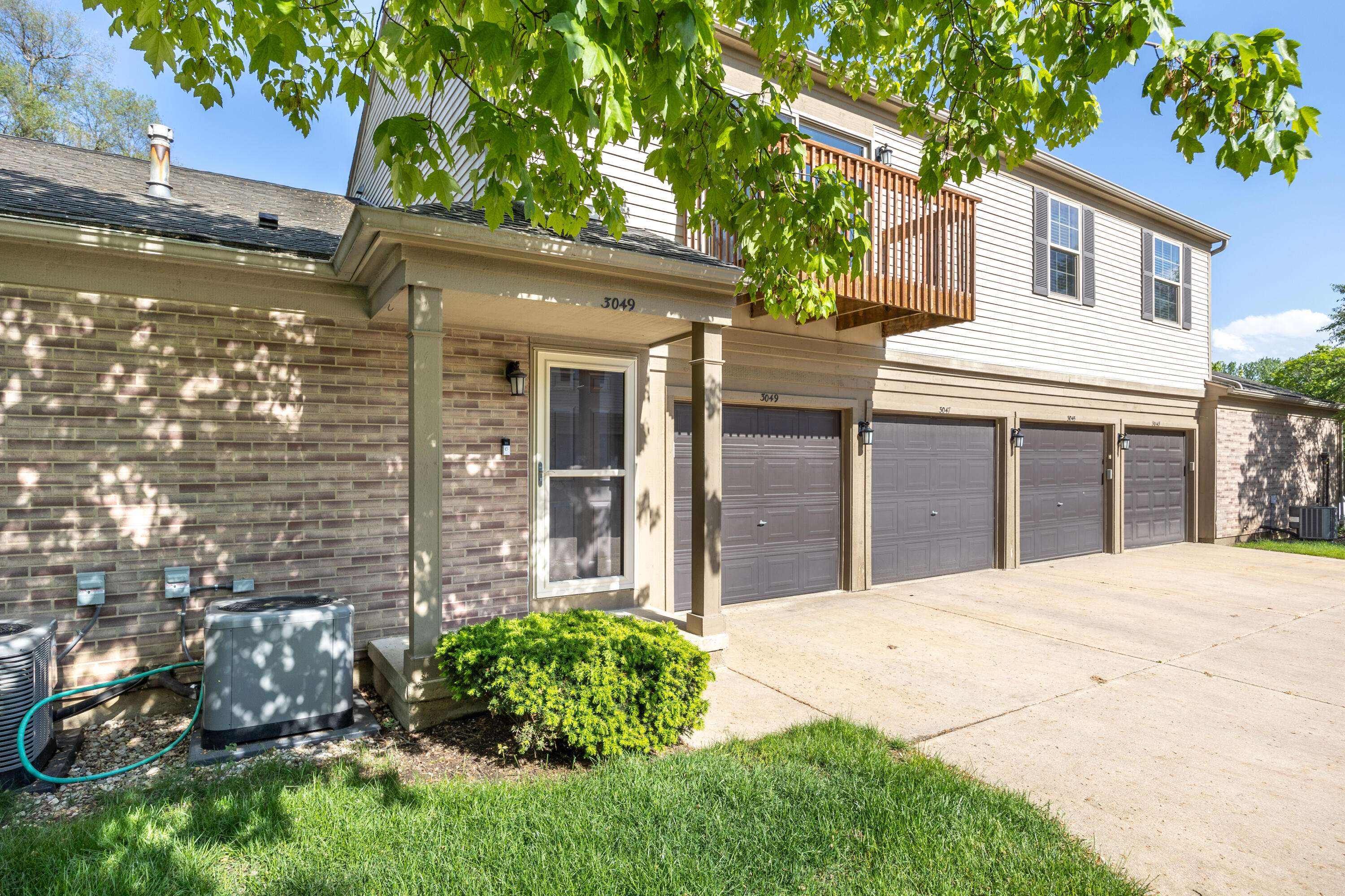 Ann Arbor, MI 48108,3049 Forest Creek Court