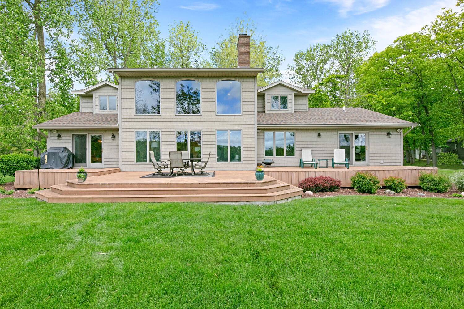 Three Rivers, MI 49093,12625 Bidelman Road