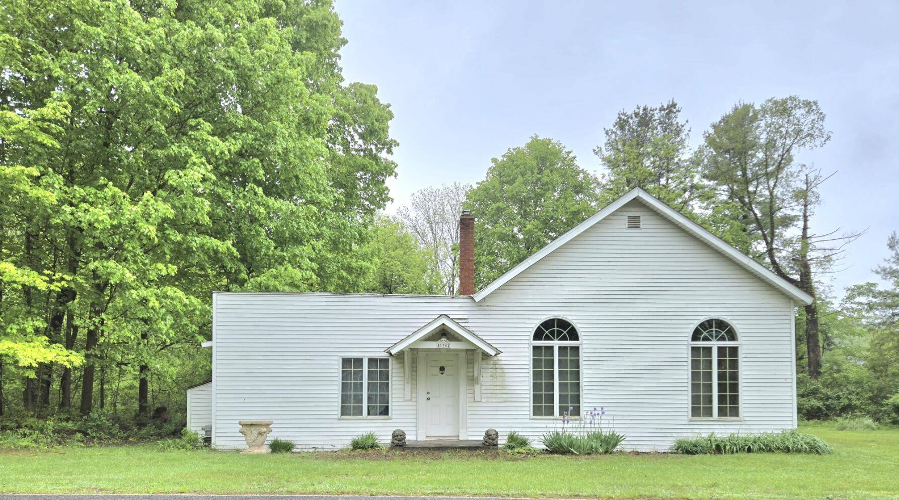 Paw Paw, MI 49079,41962 County Road 653