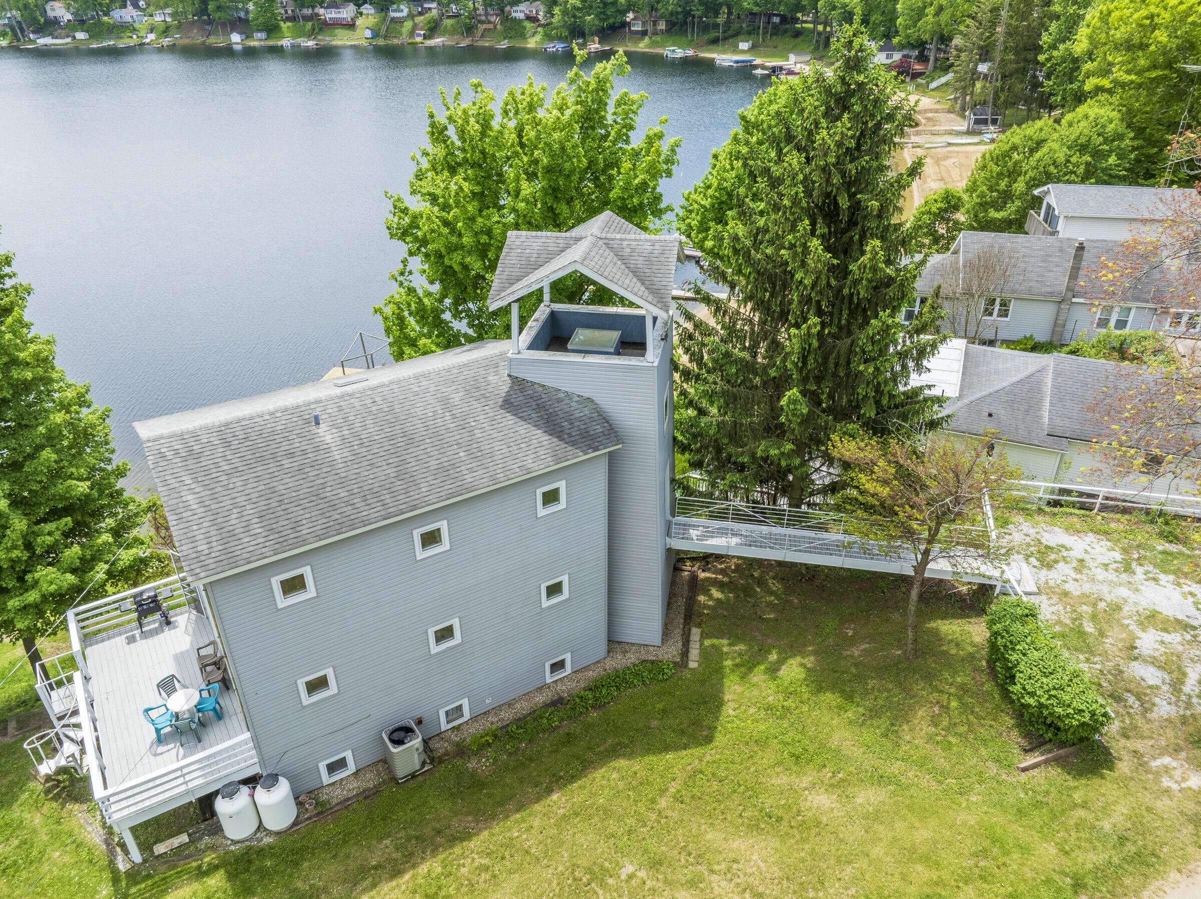 Buchanan, MI 49107,15657 Lakeview Drive