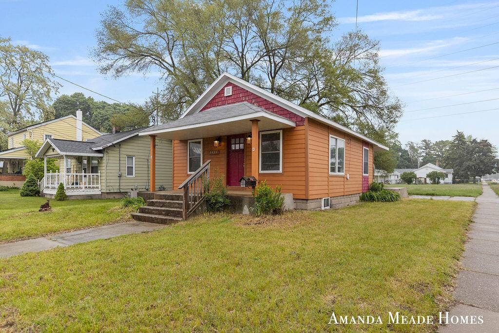 Grand Rapids, MI 49548,4438 Walton Avenue