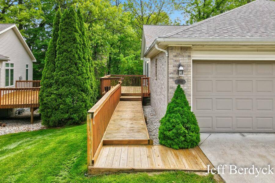 Wyoming, MI 49519,4392 Idlewood SW Drive #25