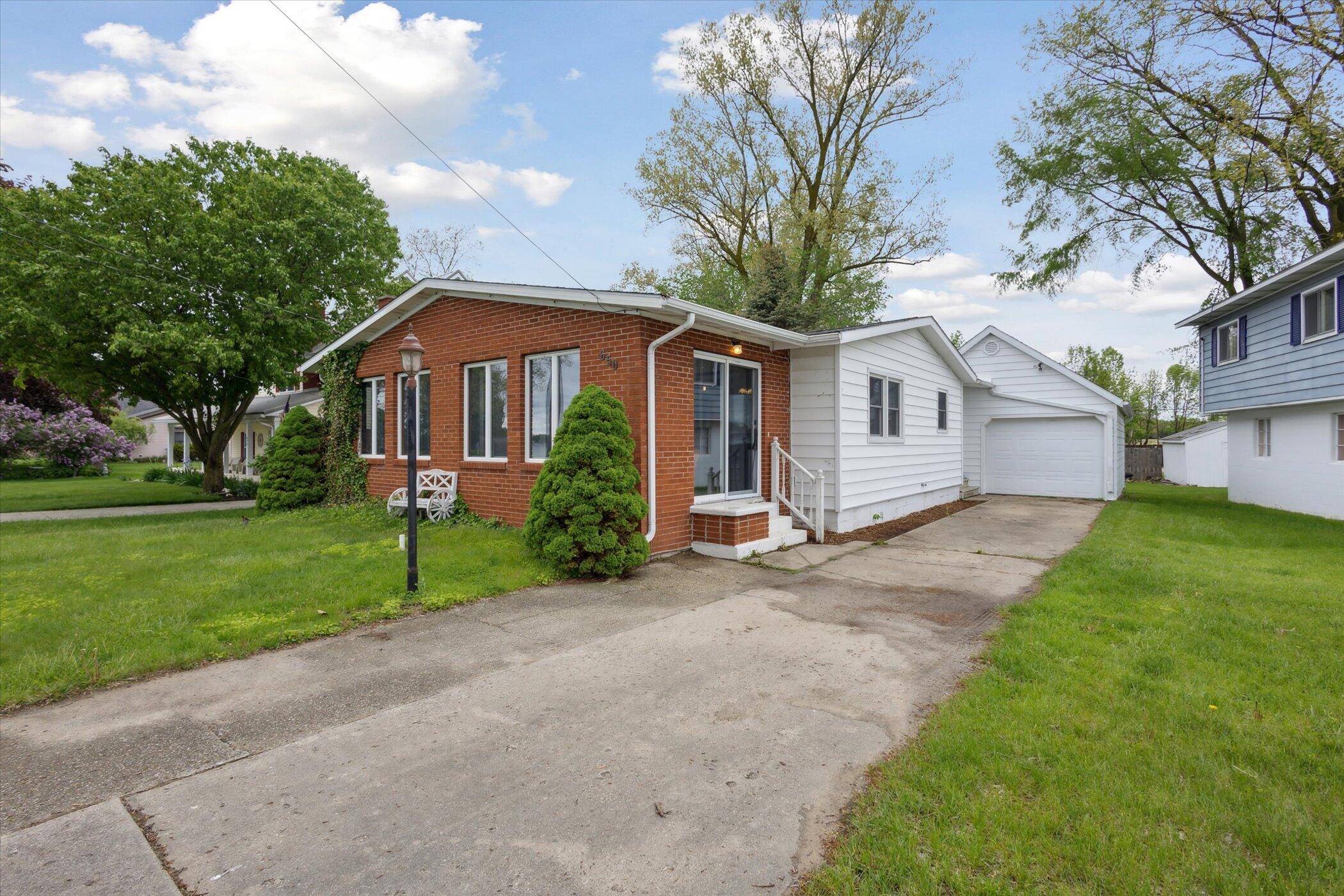 Crystal, MI 48818,650 N Shore Drive
