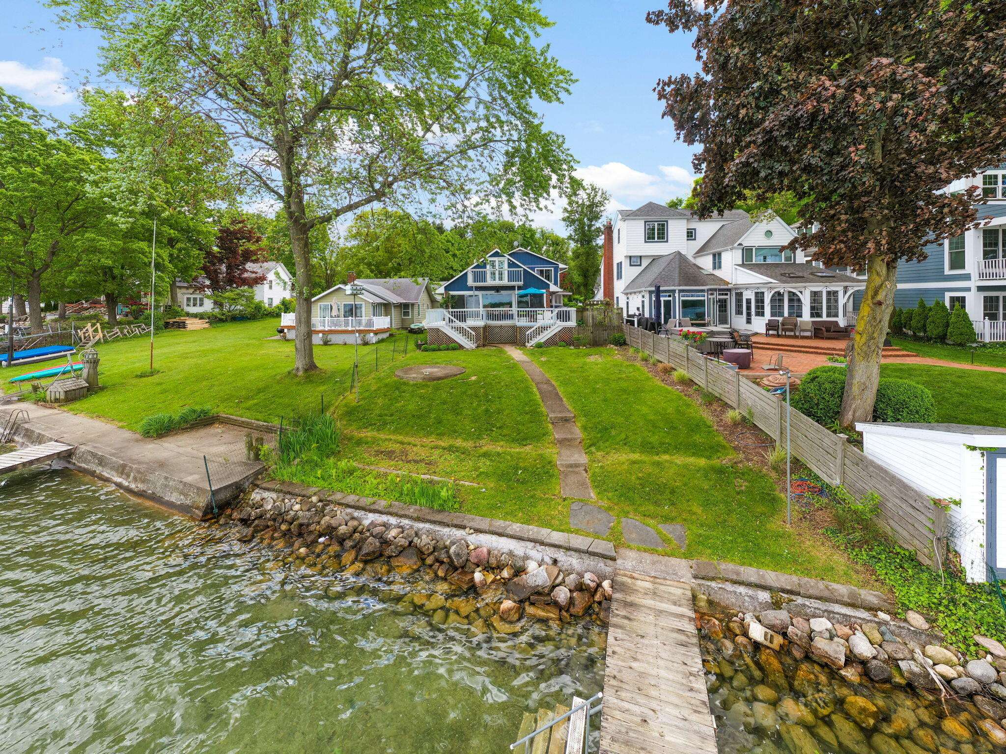 Cassopolis, MI 49031,21922 Lake Street