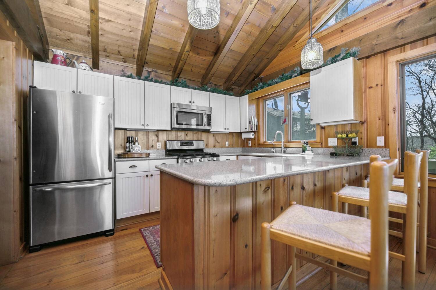 Three Rivers, MI 49093,11258 Point Road