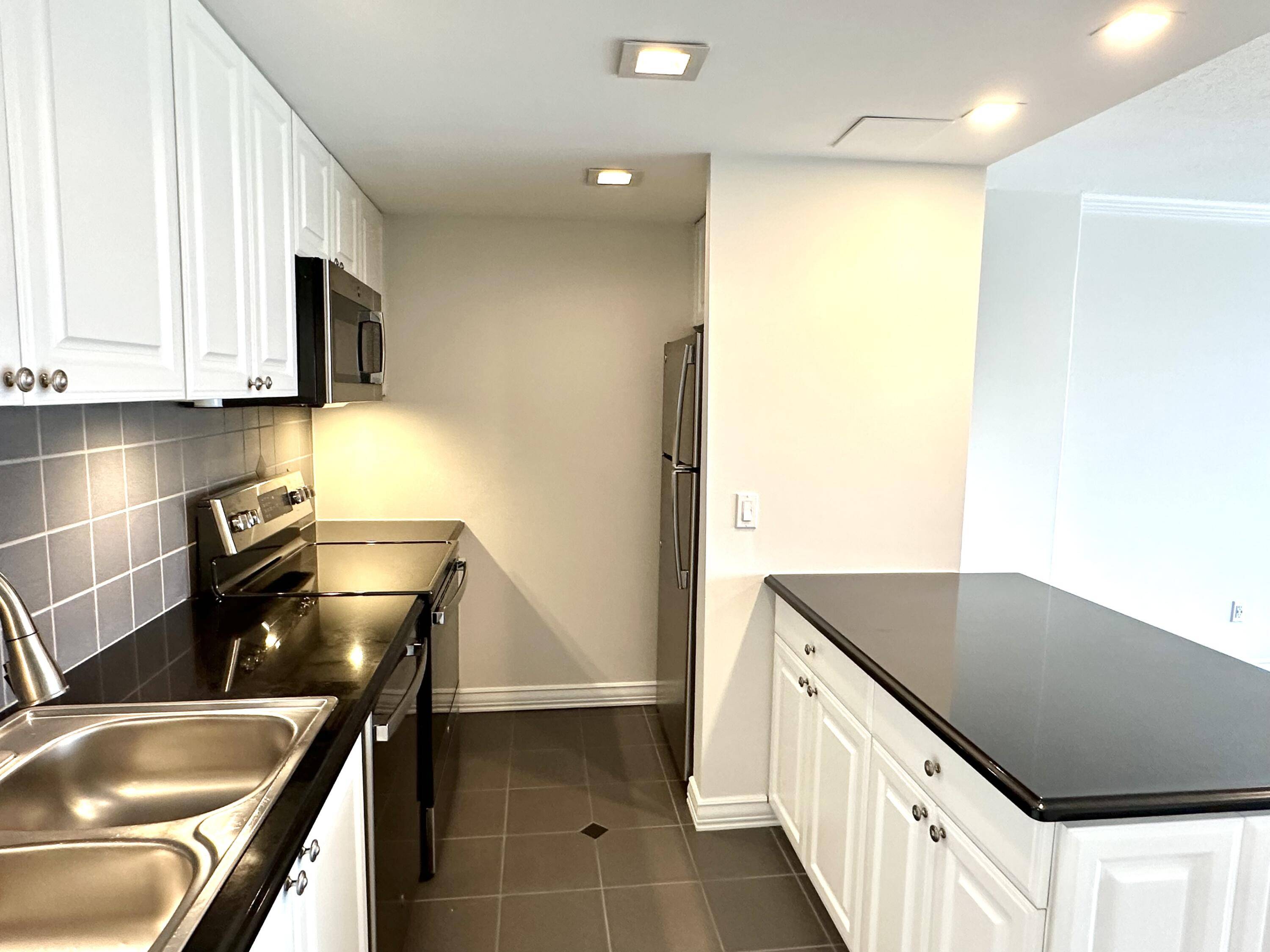 Birmingham, MI 48009,555 S Old Woodward Avenue #1507