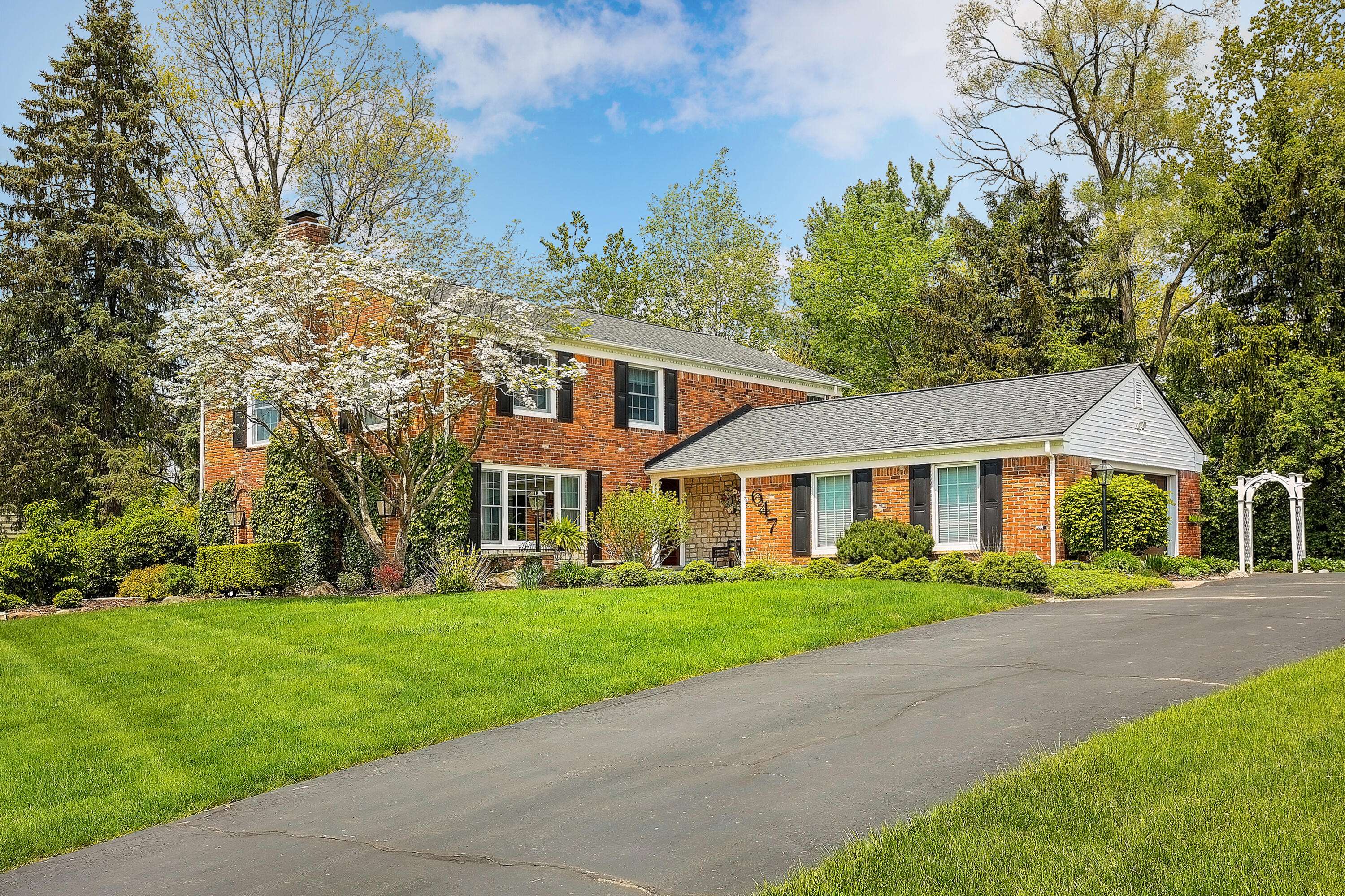 Bloomfield Twp, MI 48304,647 S Spinningwheel Lane