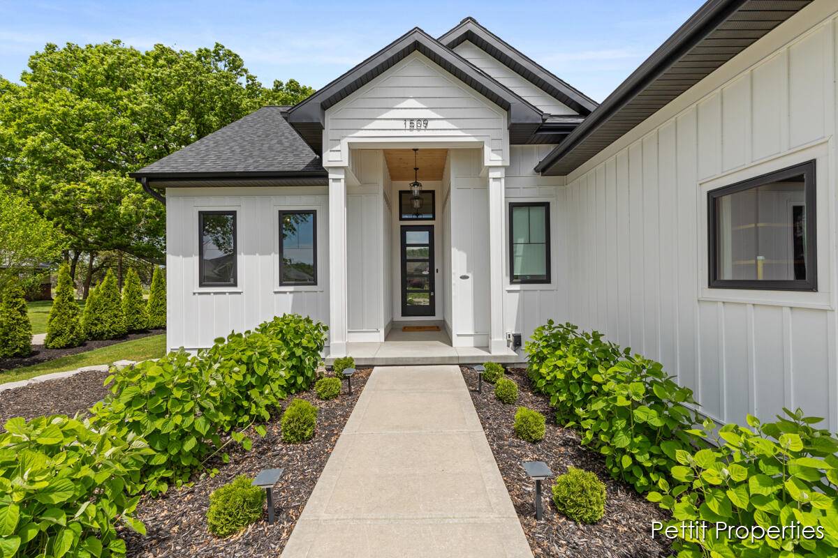 Hudsonville, MI 49426,1509 Ponstein Drive