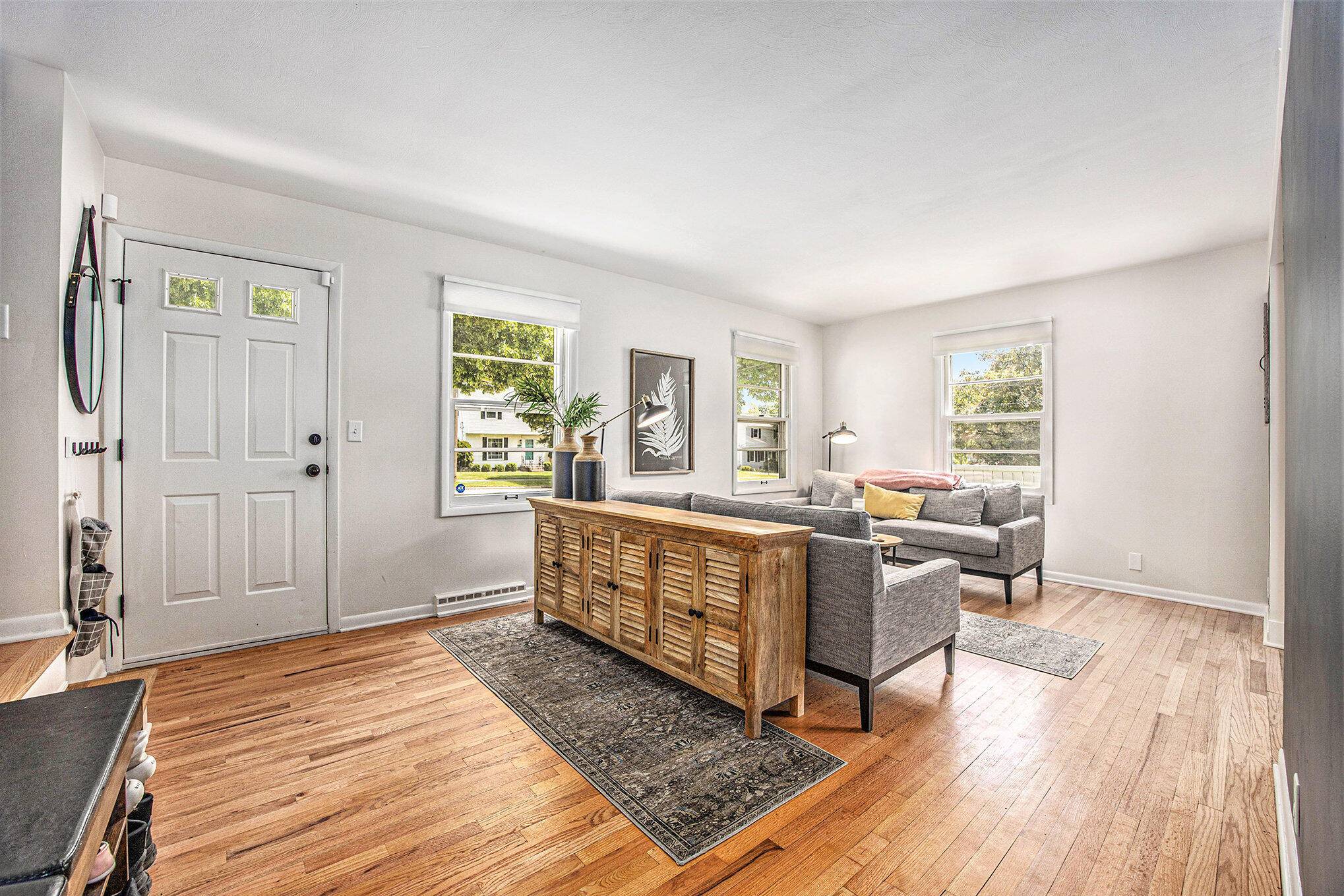 Grand Rapids, MI 49503,1121 Burke NE Avenue