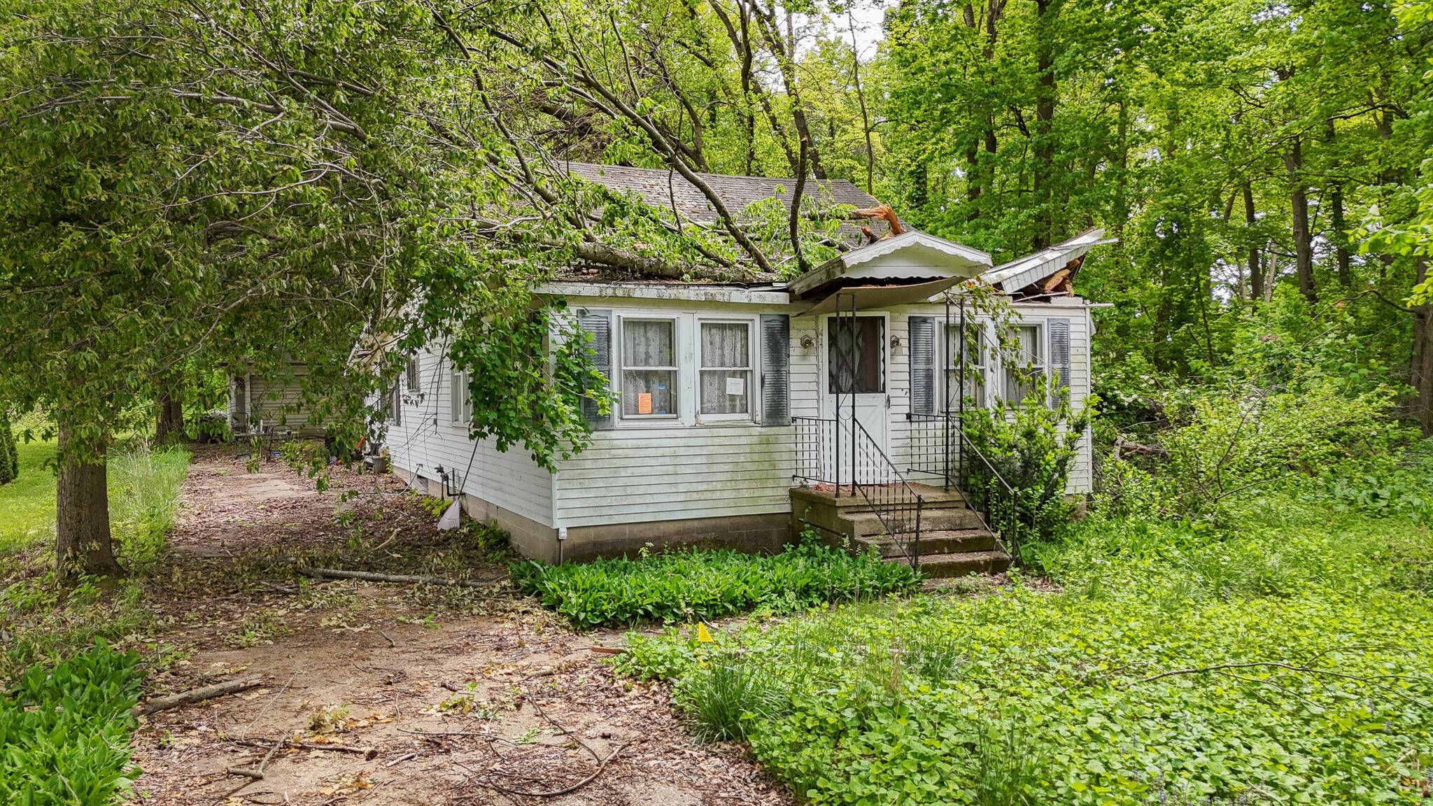 Dowagiac, MI 49047,31889 W Lakeshore Drive