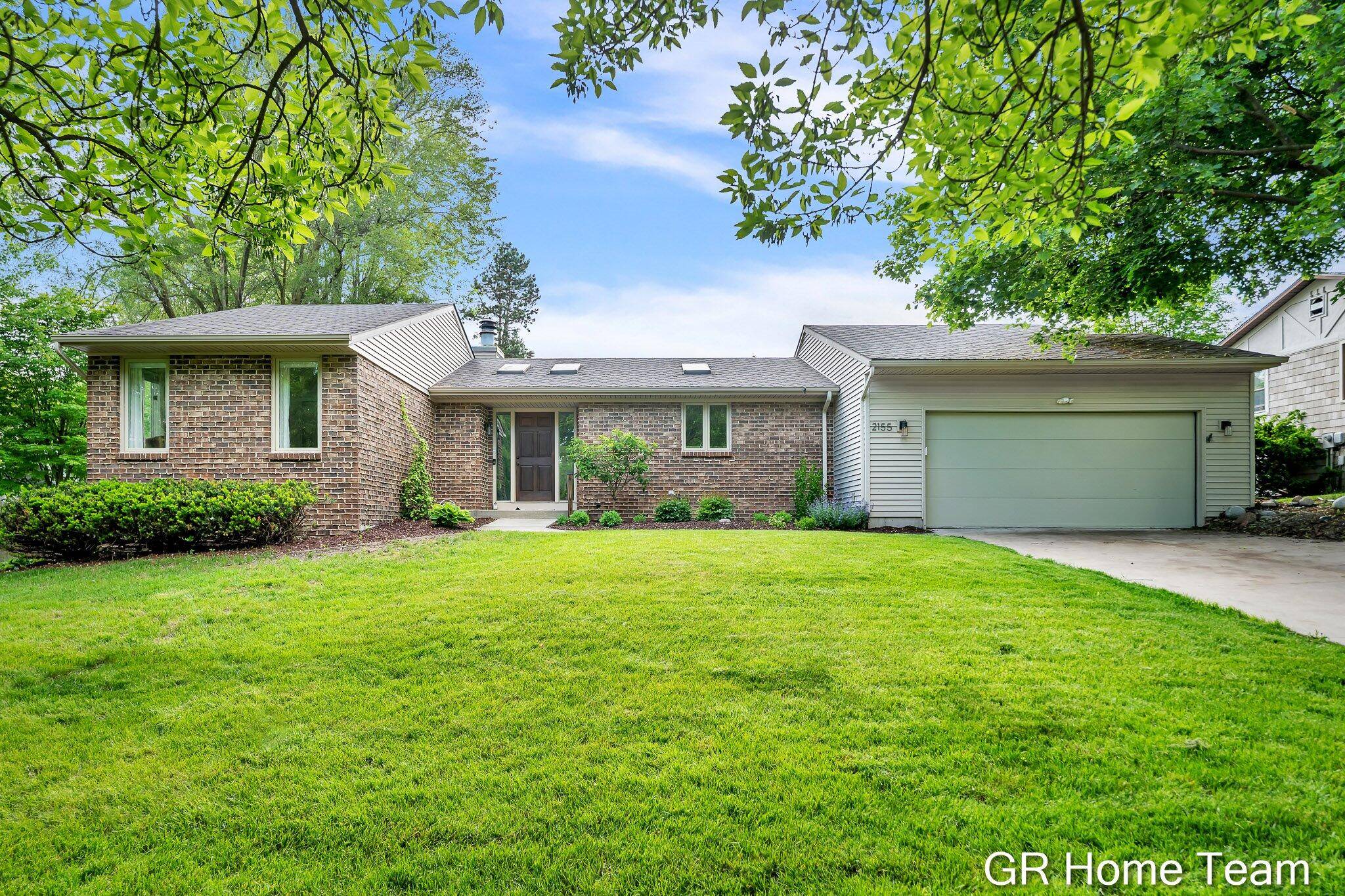 Grand Rapids, MI 49546,2155 Rolling Hills SE Drive