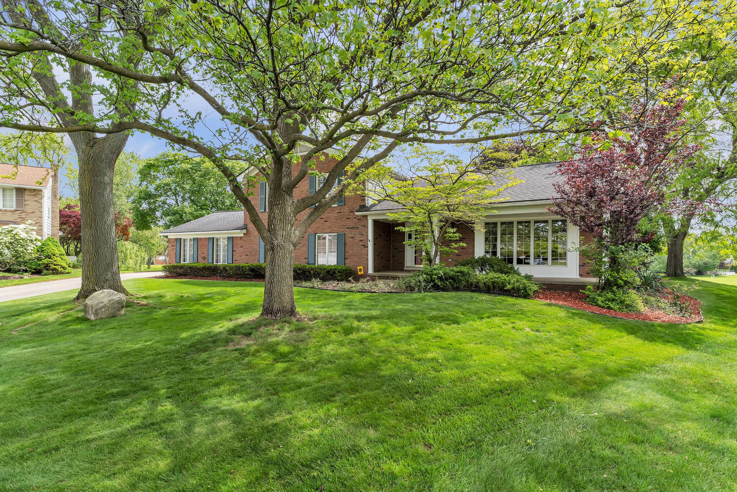 Farmington Hills, MI 48335,36201 Trenton Court