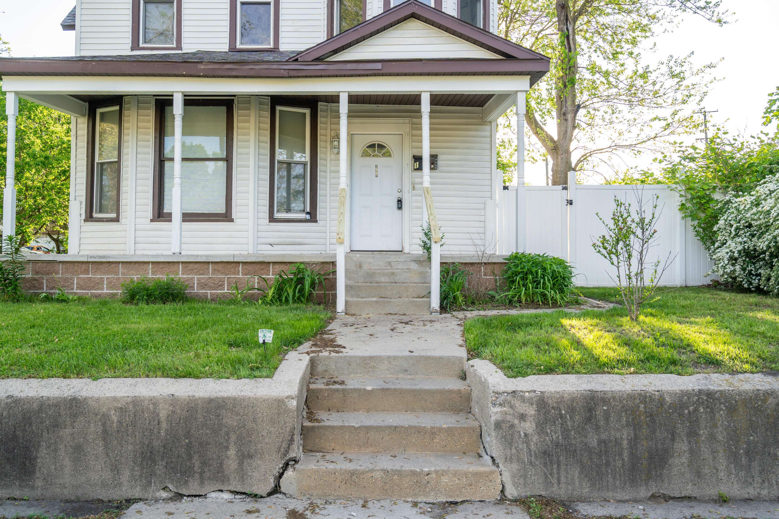 Grand Rapids, MI 49507,1007 Ionia SW Avenue