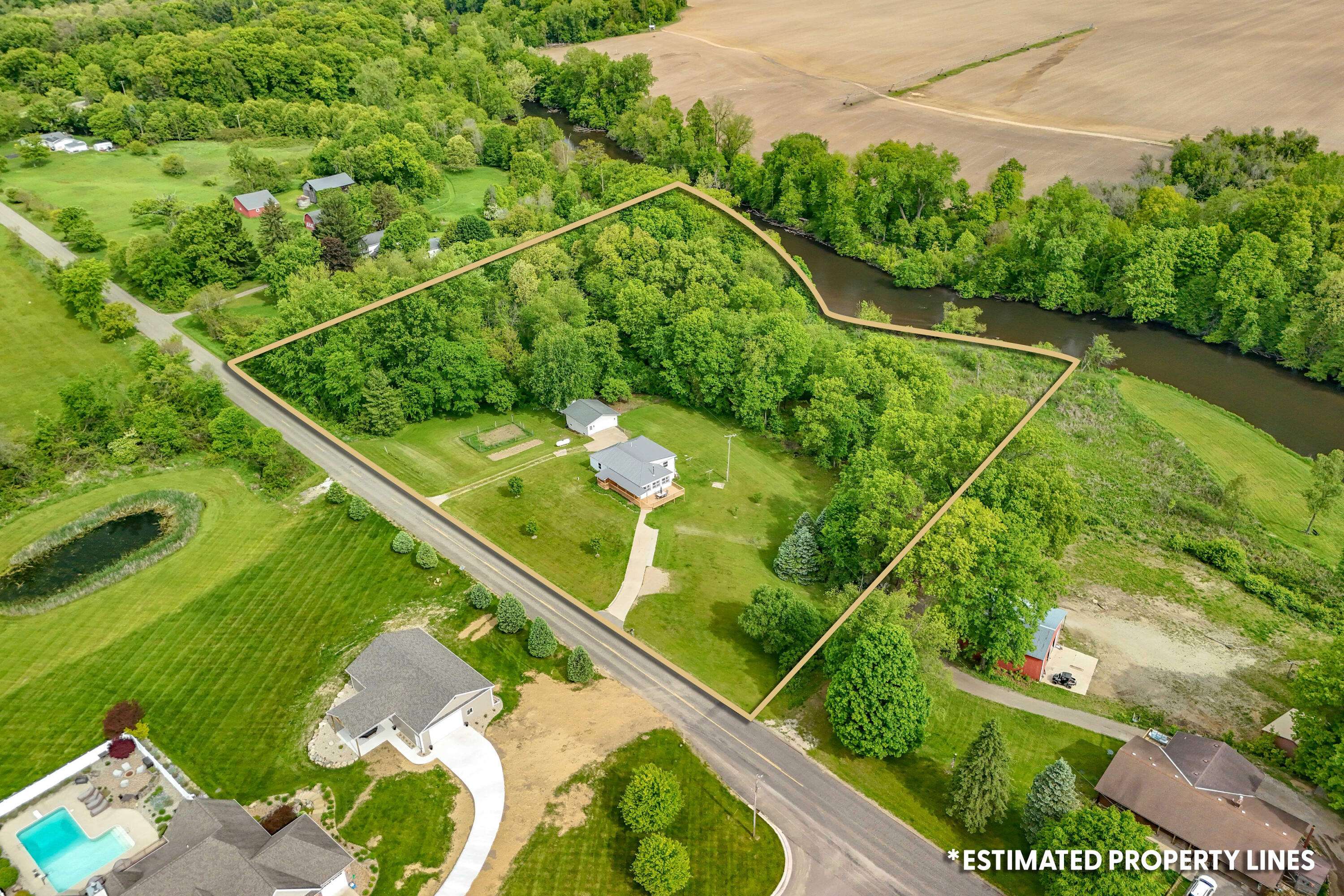 Ceresco, MI 49033,10635 D N Drive
