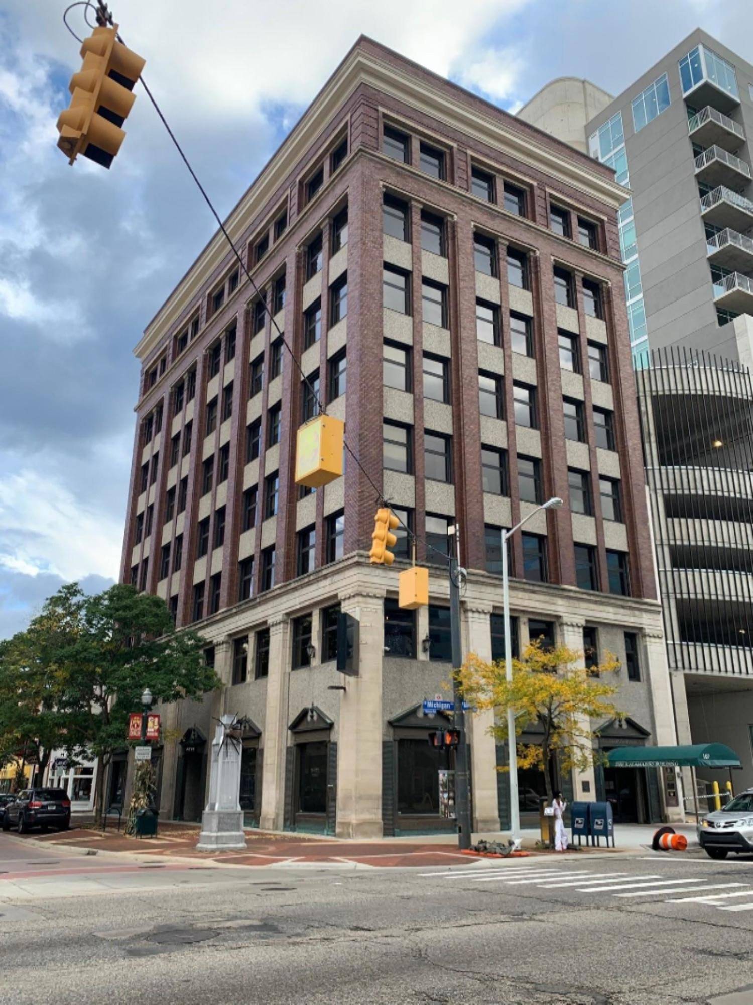 Kalamazoo, MI 49007,107 W Michigan Avenue #1