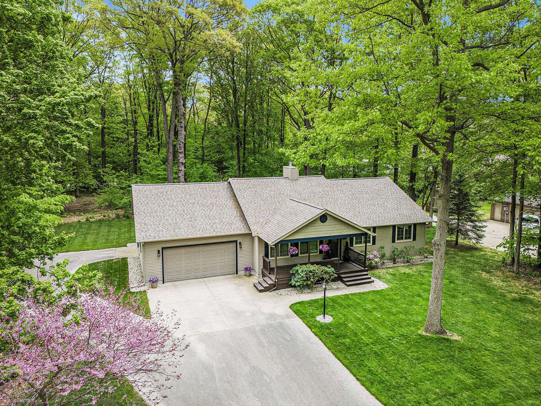 Ludington, MI 49431,1892 Tall Oaks West N