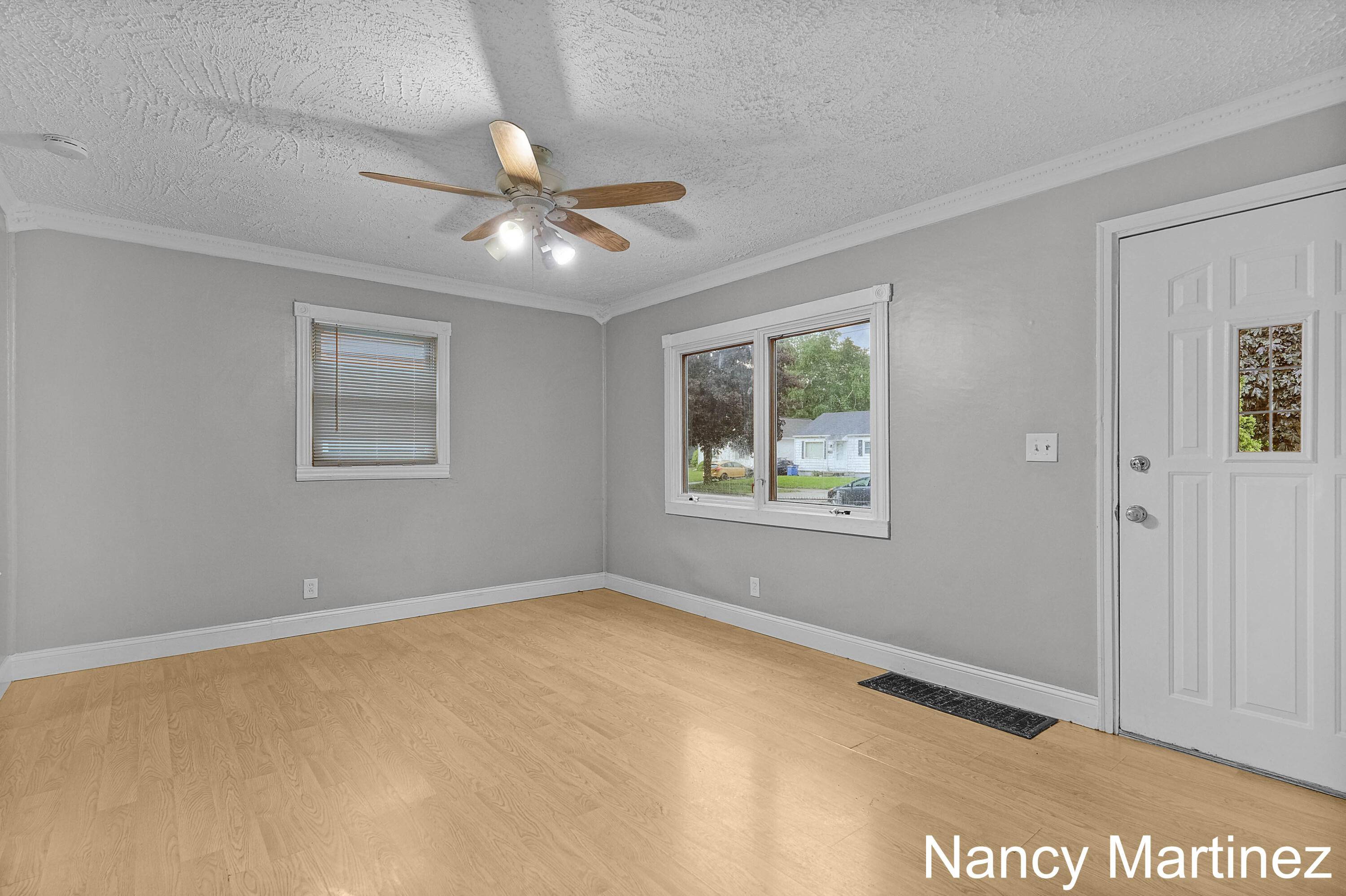 Grand Rapids, MI 49504,853 California NW Street