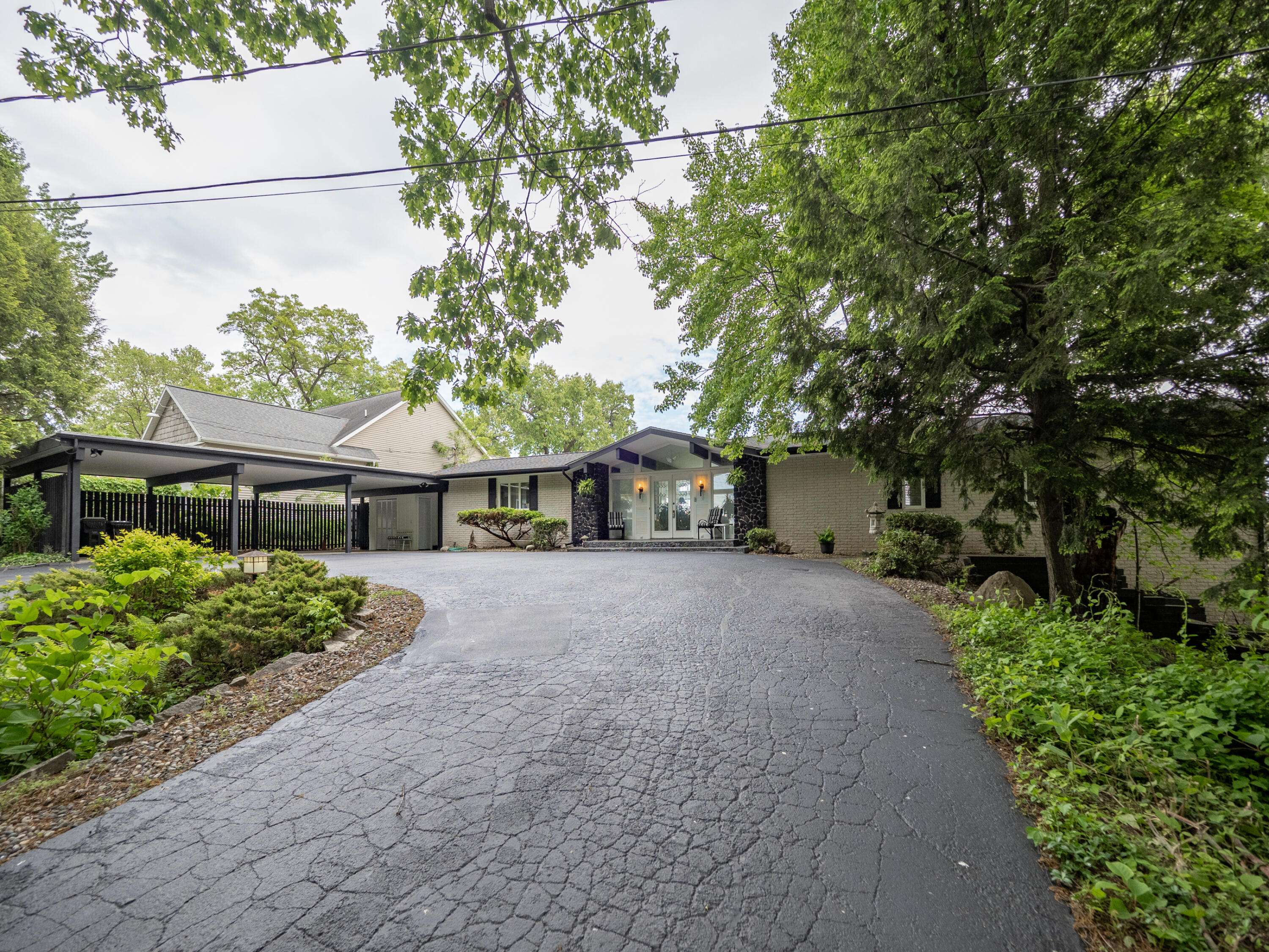 Portage, MI 49002,812 Barberry Avenue