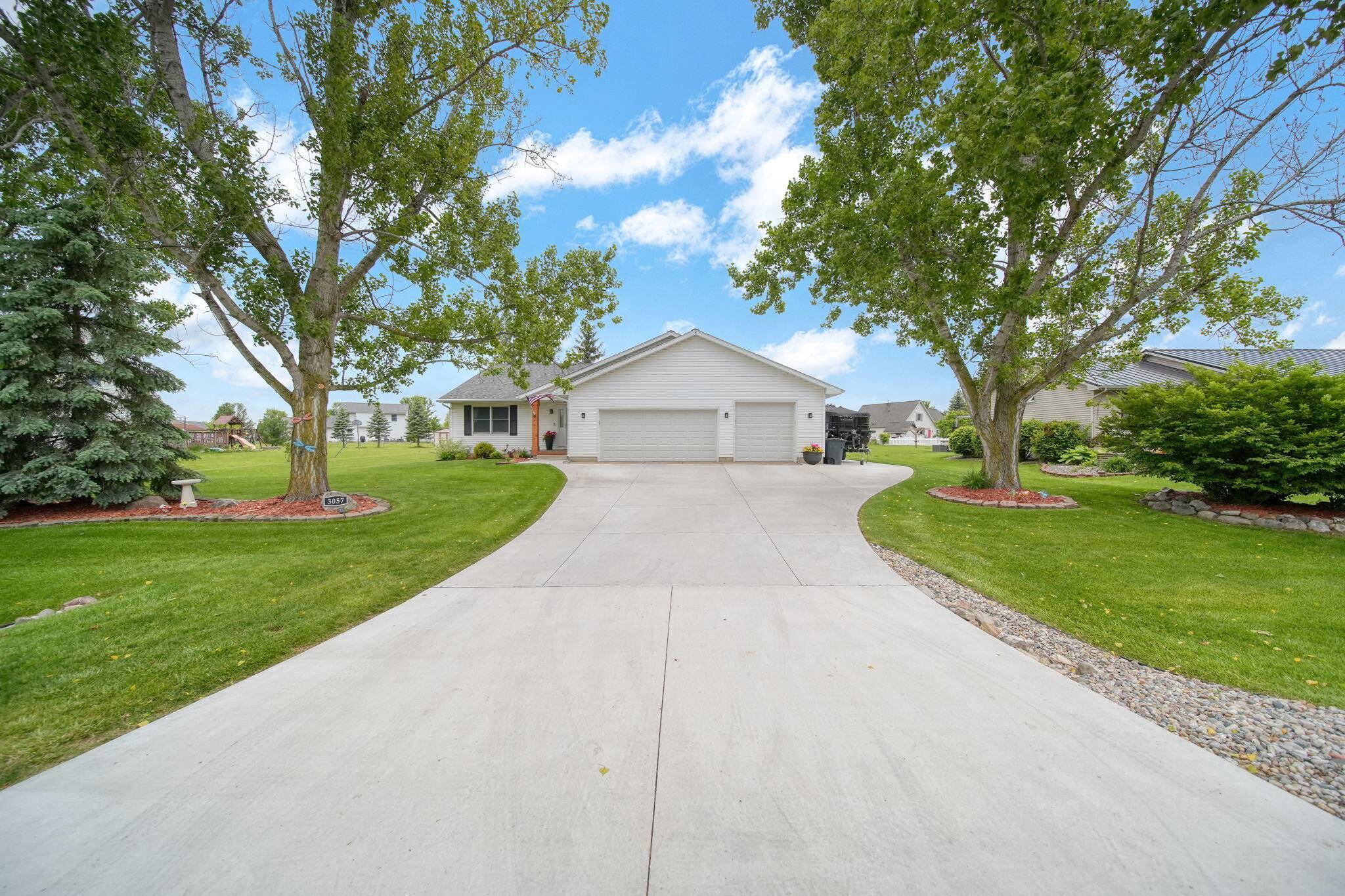 Adrian, MI 49221,3057 Northmor W Drive