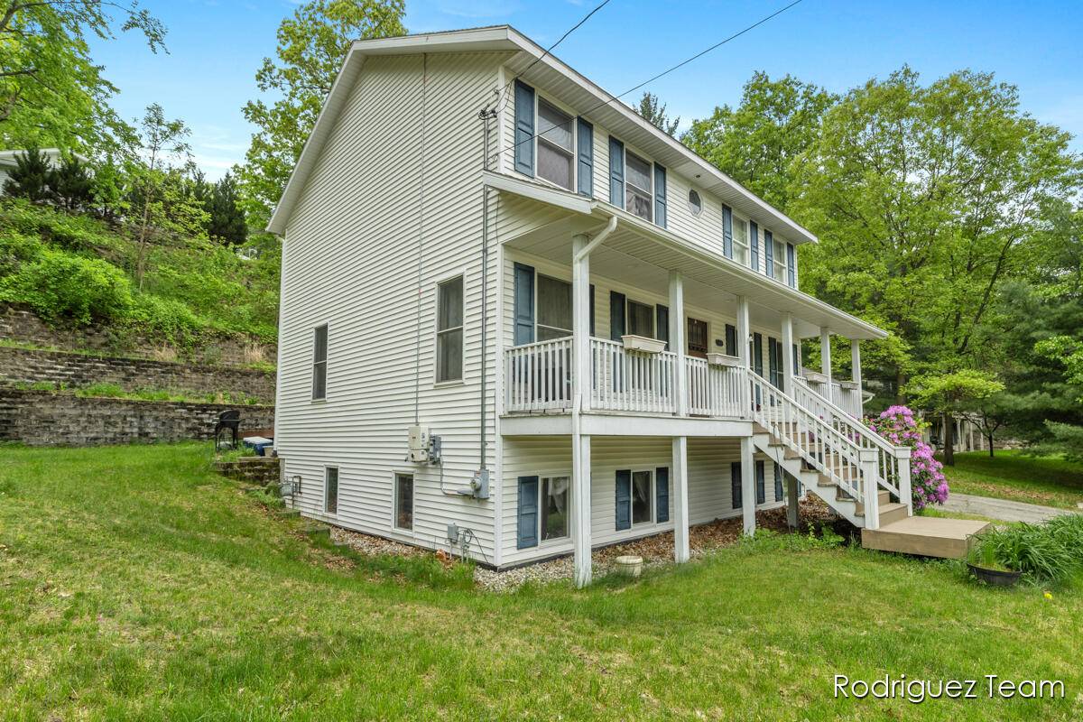 Grand Rapids, MI 49525,4160 Knapp Valley NE Drive