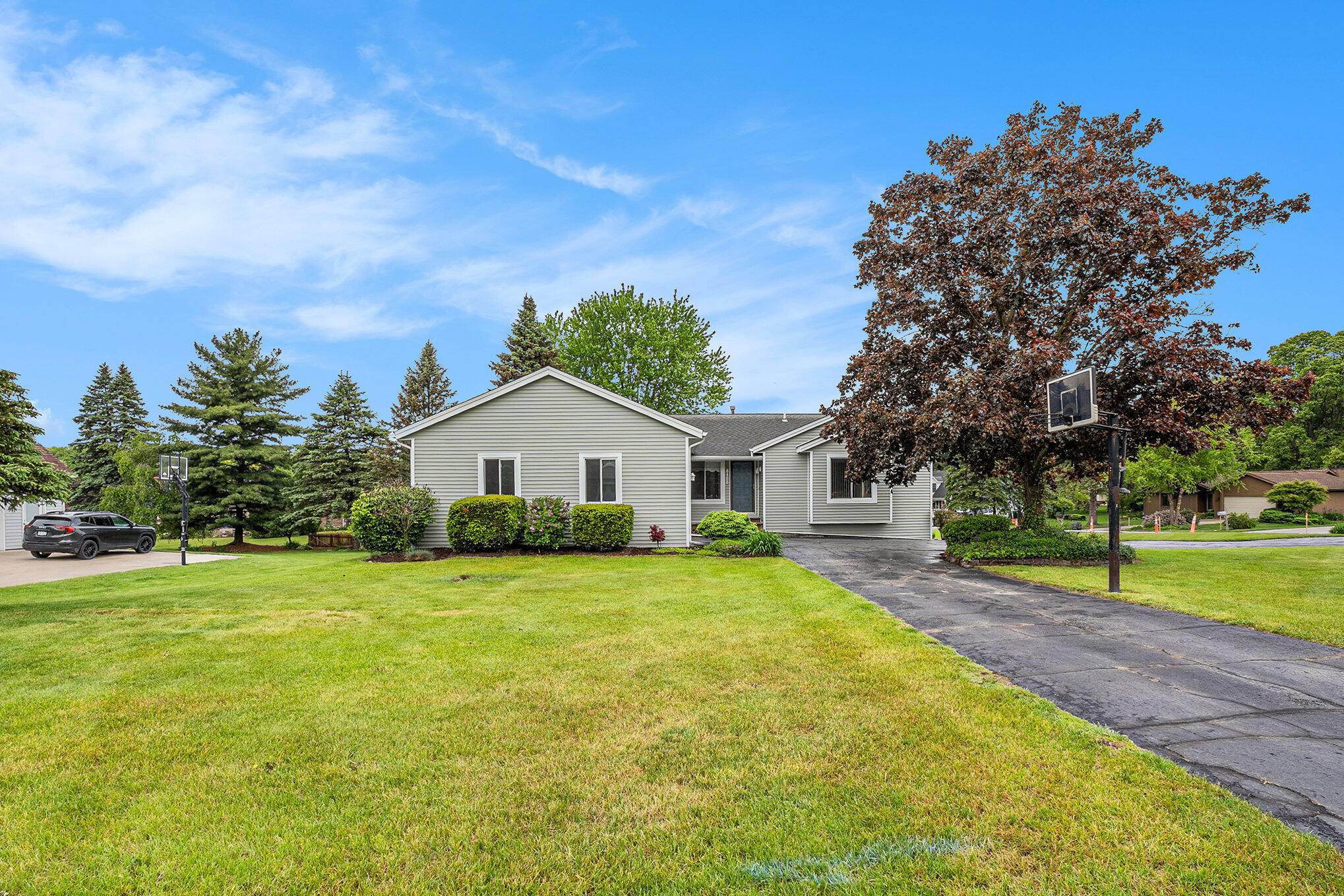 Clarkston, MI 48346,6400 Chestnut Hill Court