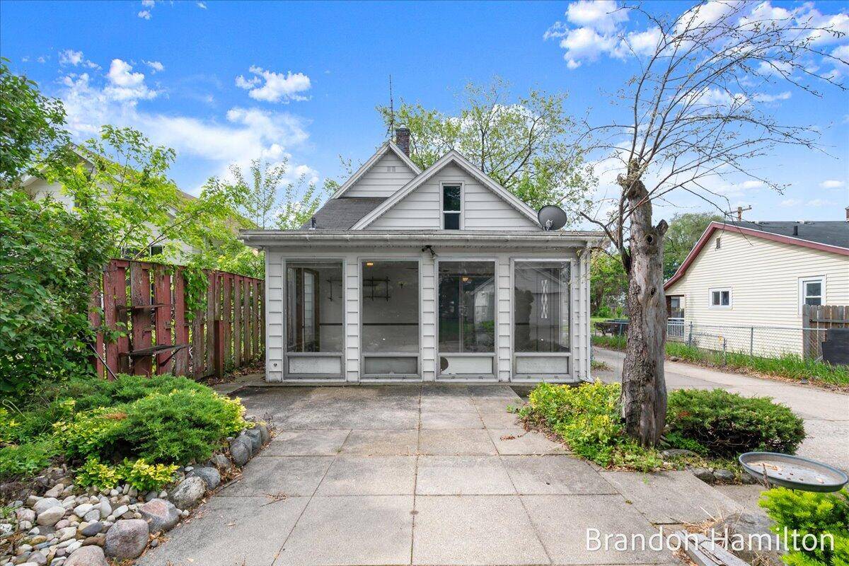 Grand Rapids, MI 49503,705 Burns SW Street