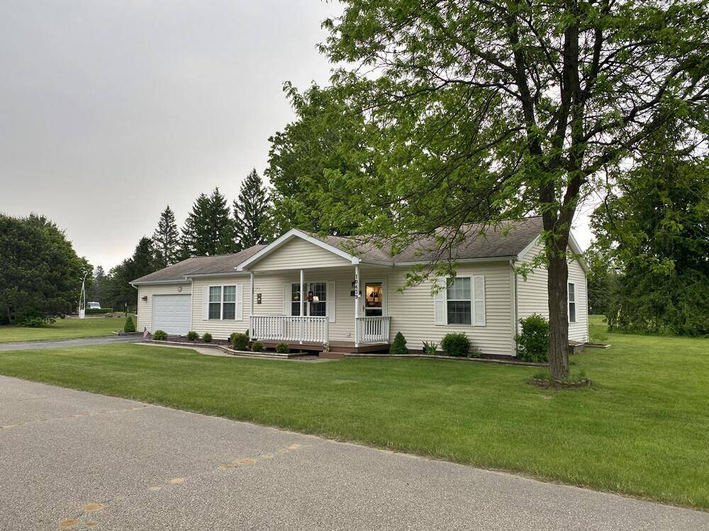 Canadian Lakes, MI 49346,10439 Castaway Court