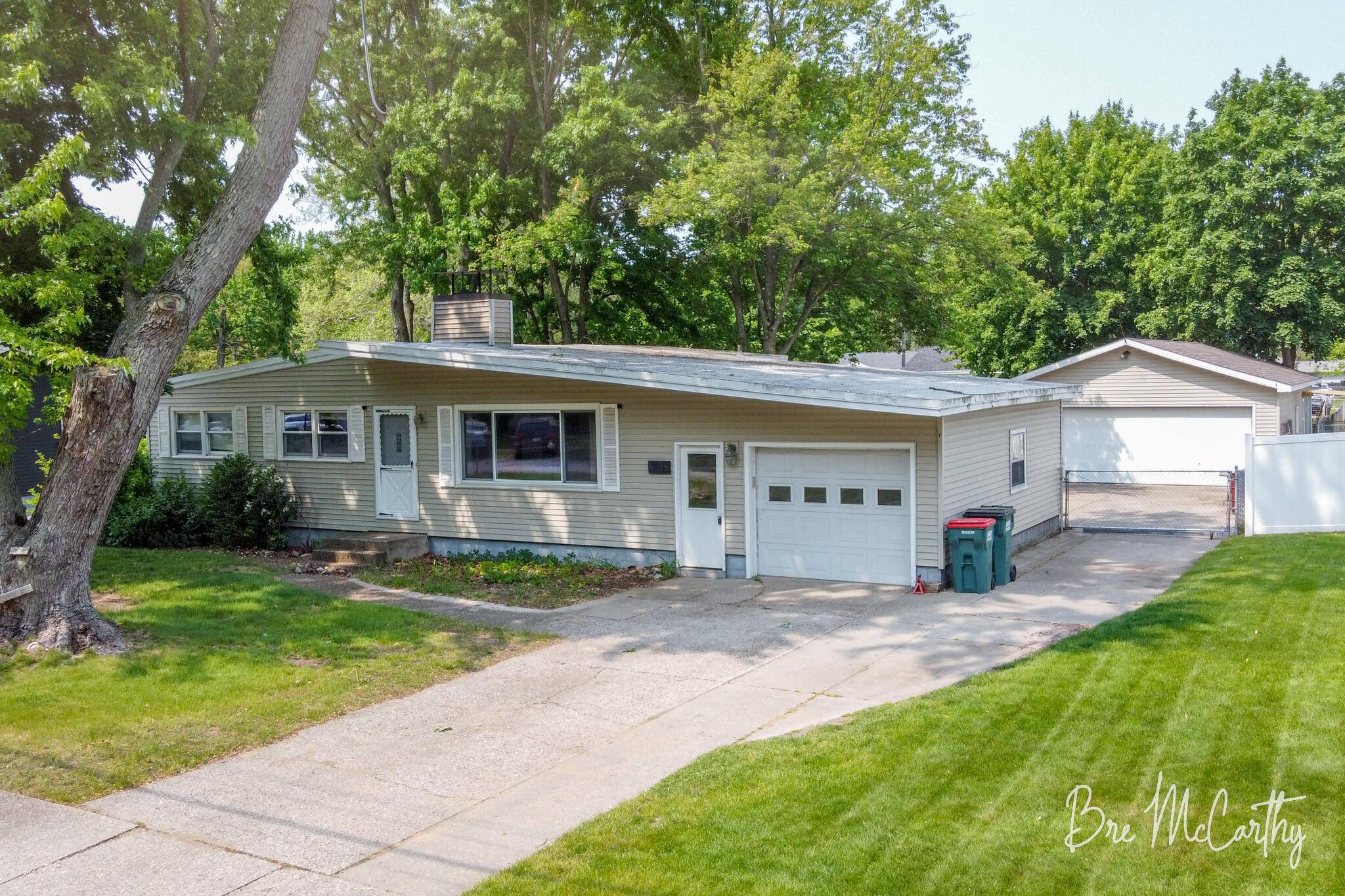 Muskegon, MI 49445,1275 Aspacia Street