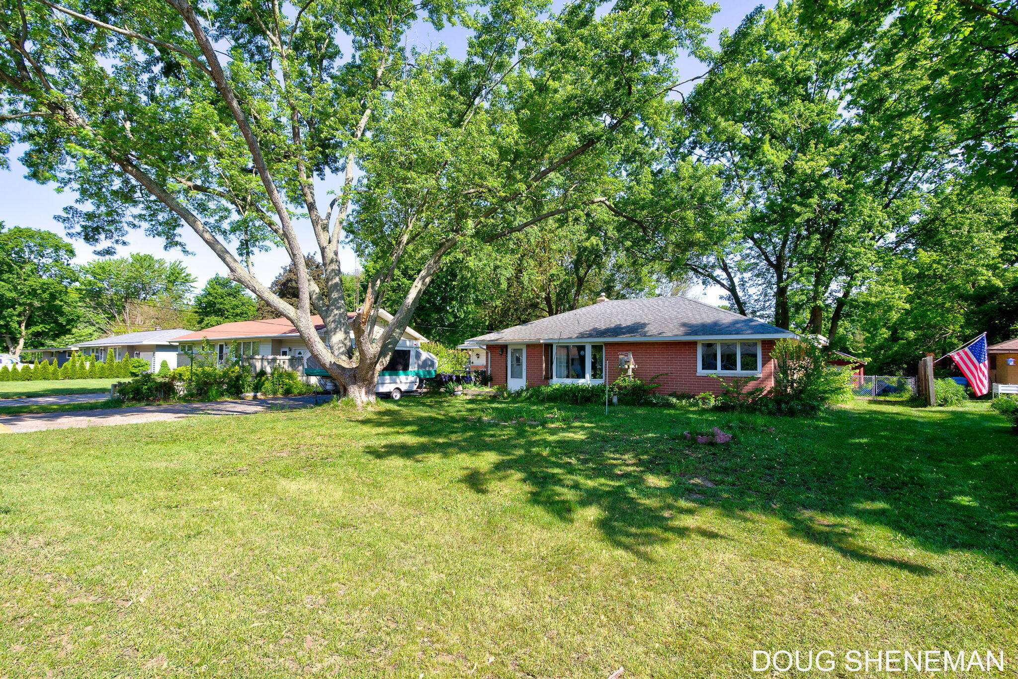 Holland, MI 49424,14157 Carol Street