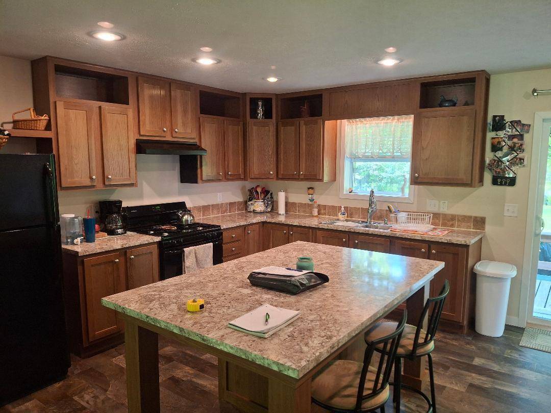 Evart, MI 49631,10206 grindstone Road