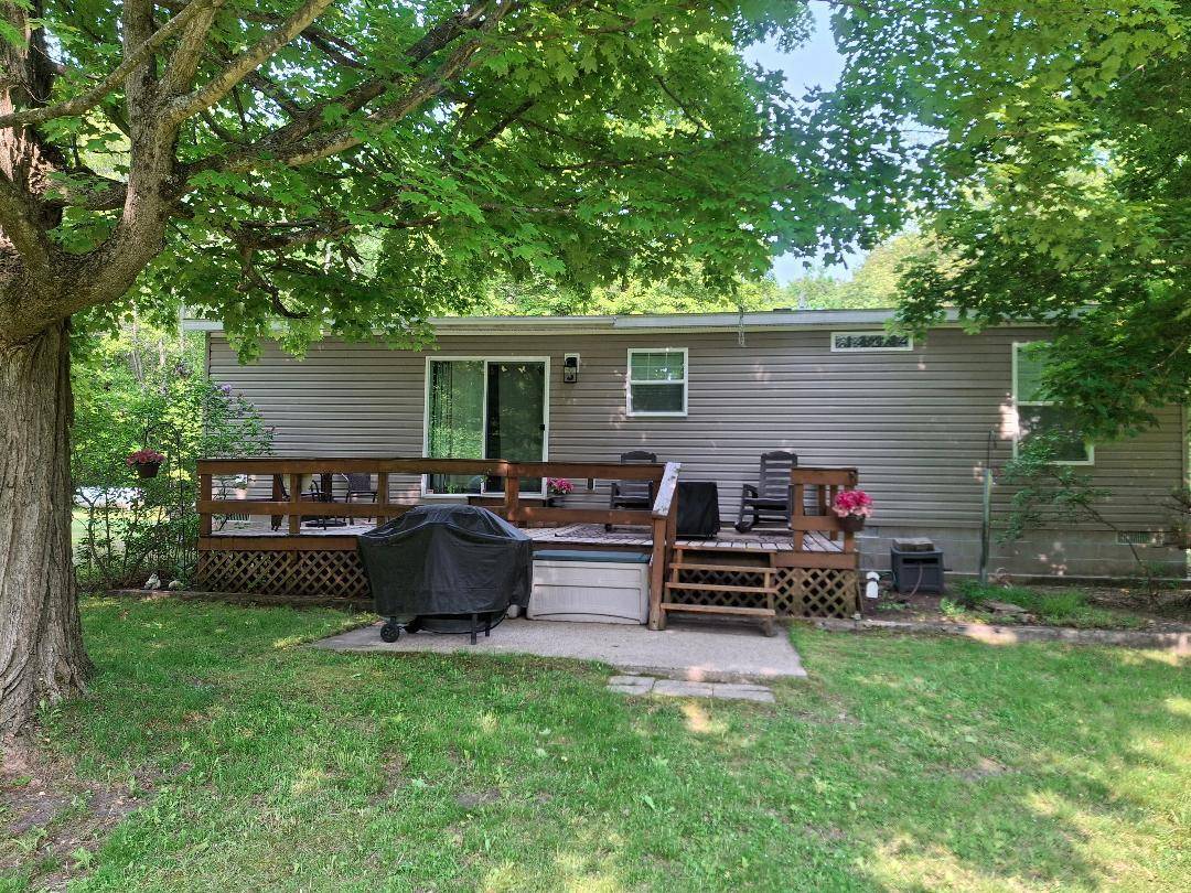 Evart, MI 49631,10206 grindstone Road