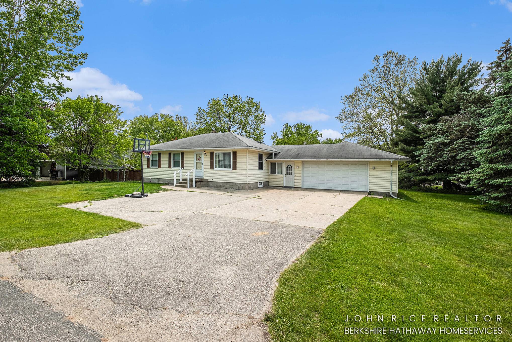 Grand Rapids, MI 49525,1810 Providence NE Street
