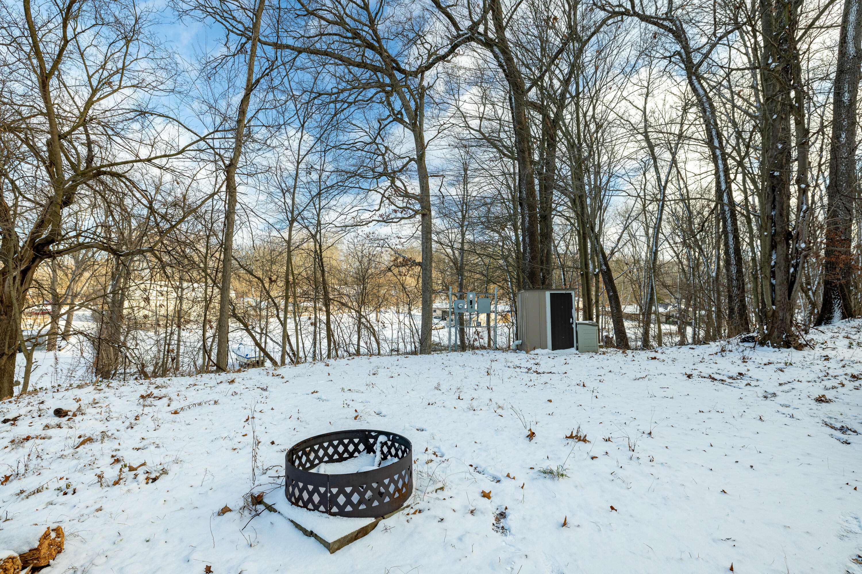 Pinckney, MI 48169,11133 Hillside