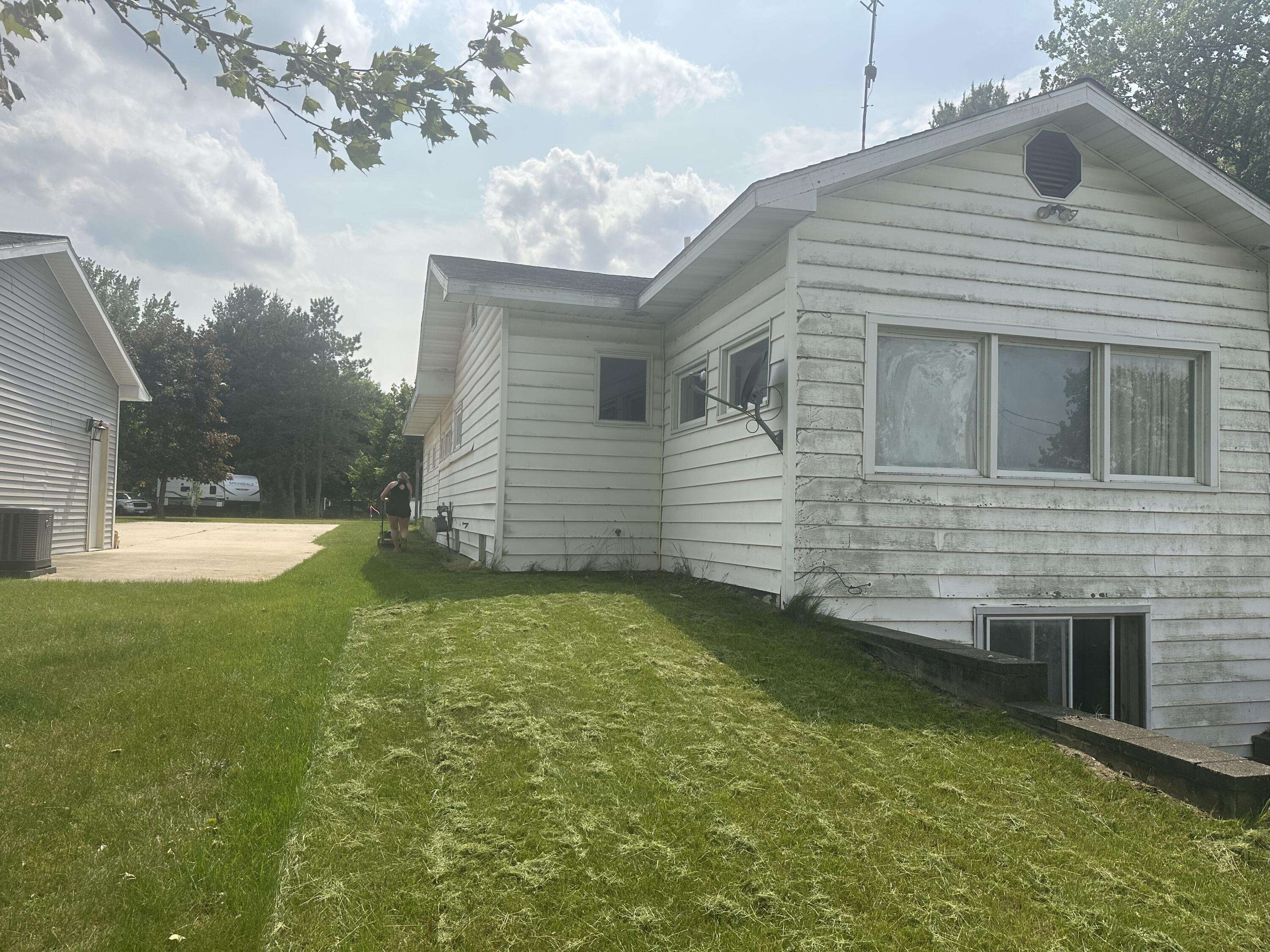 Greenville, MI 48838,318 S Turk Lake Drive