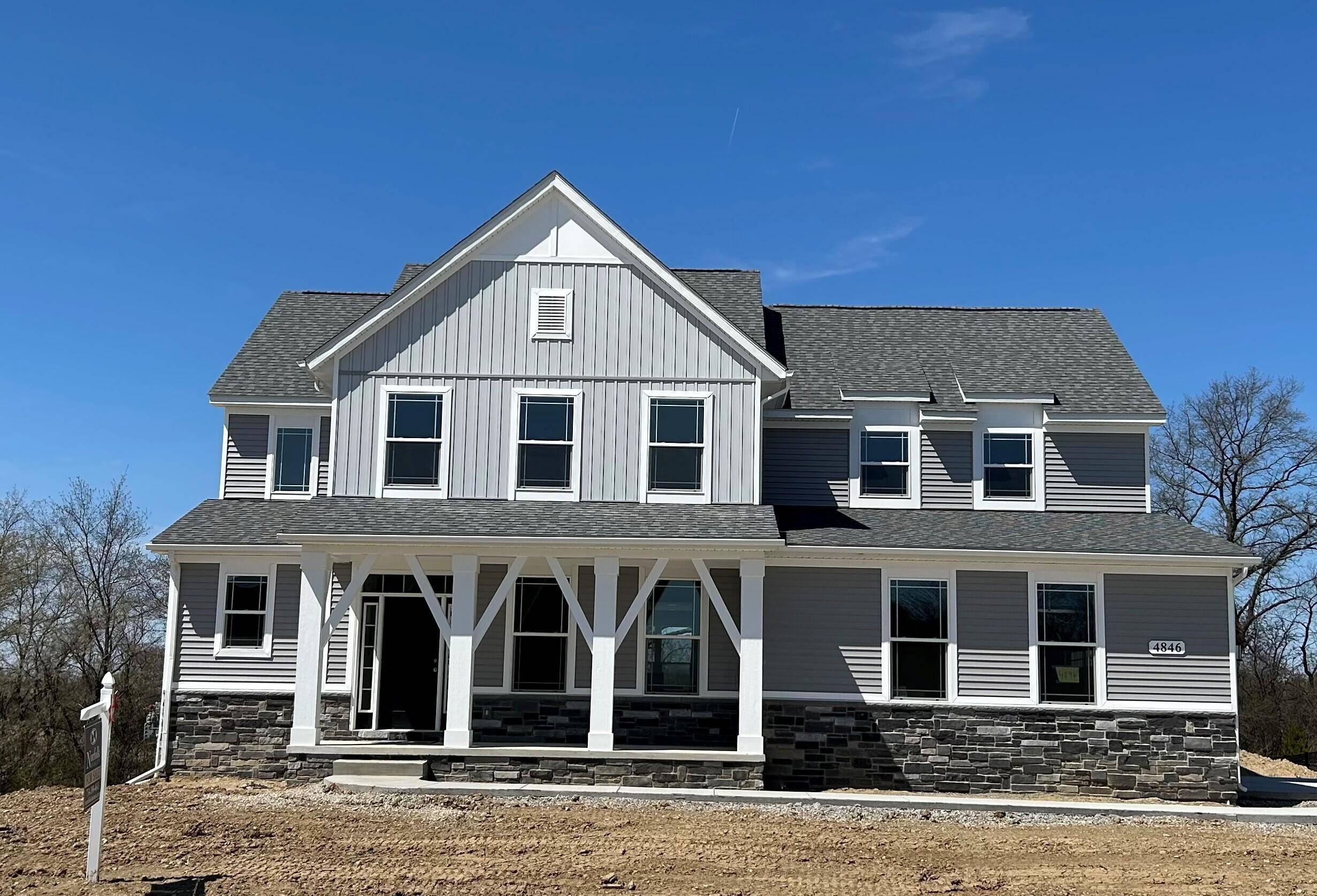 Saline, MI 48176,4846 W Burton Lane #22