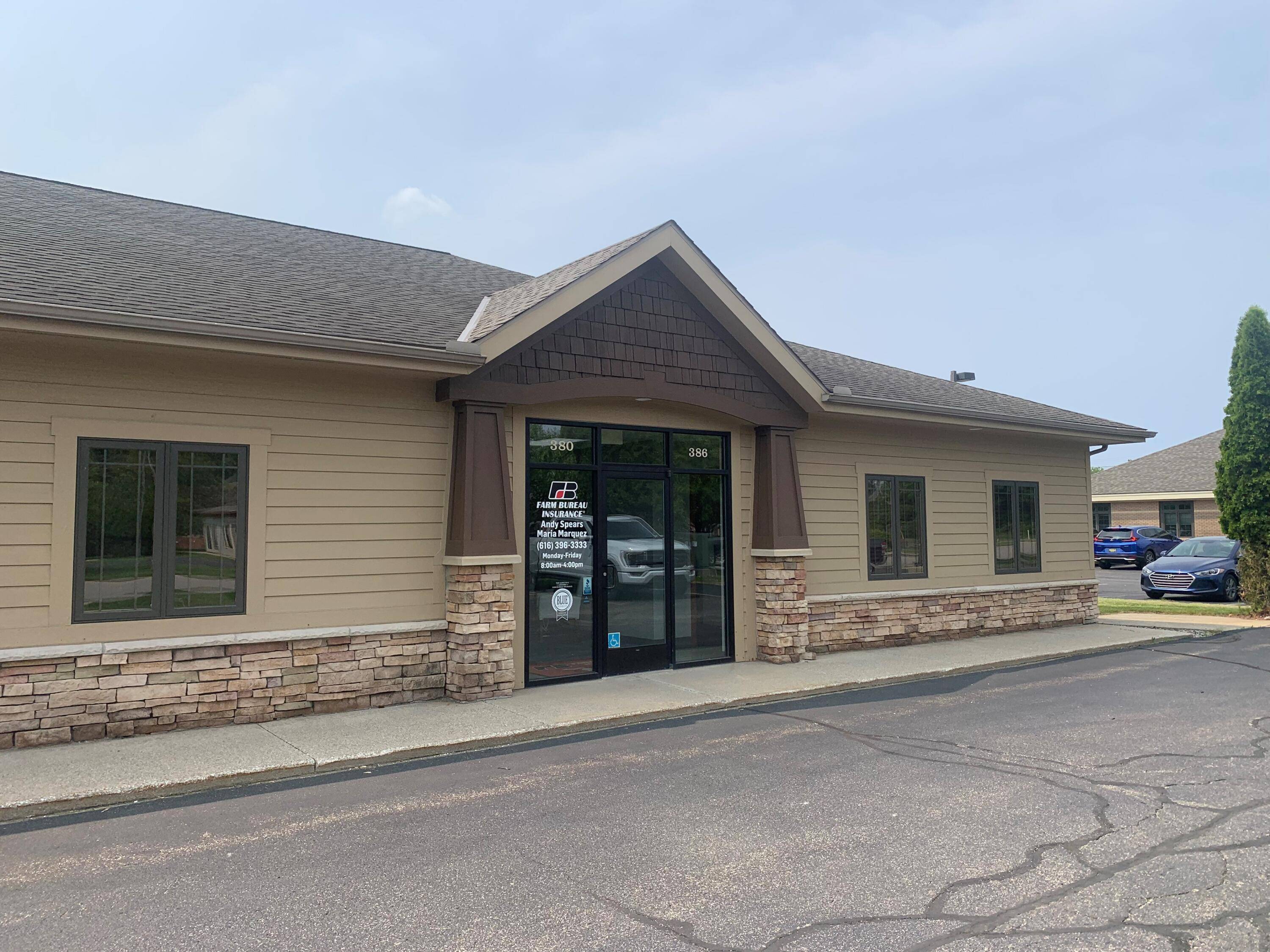 Holland, MI 49424,380 Garden Avenue