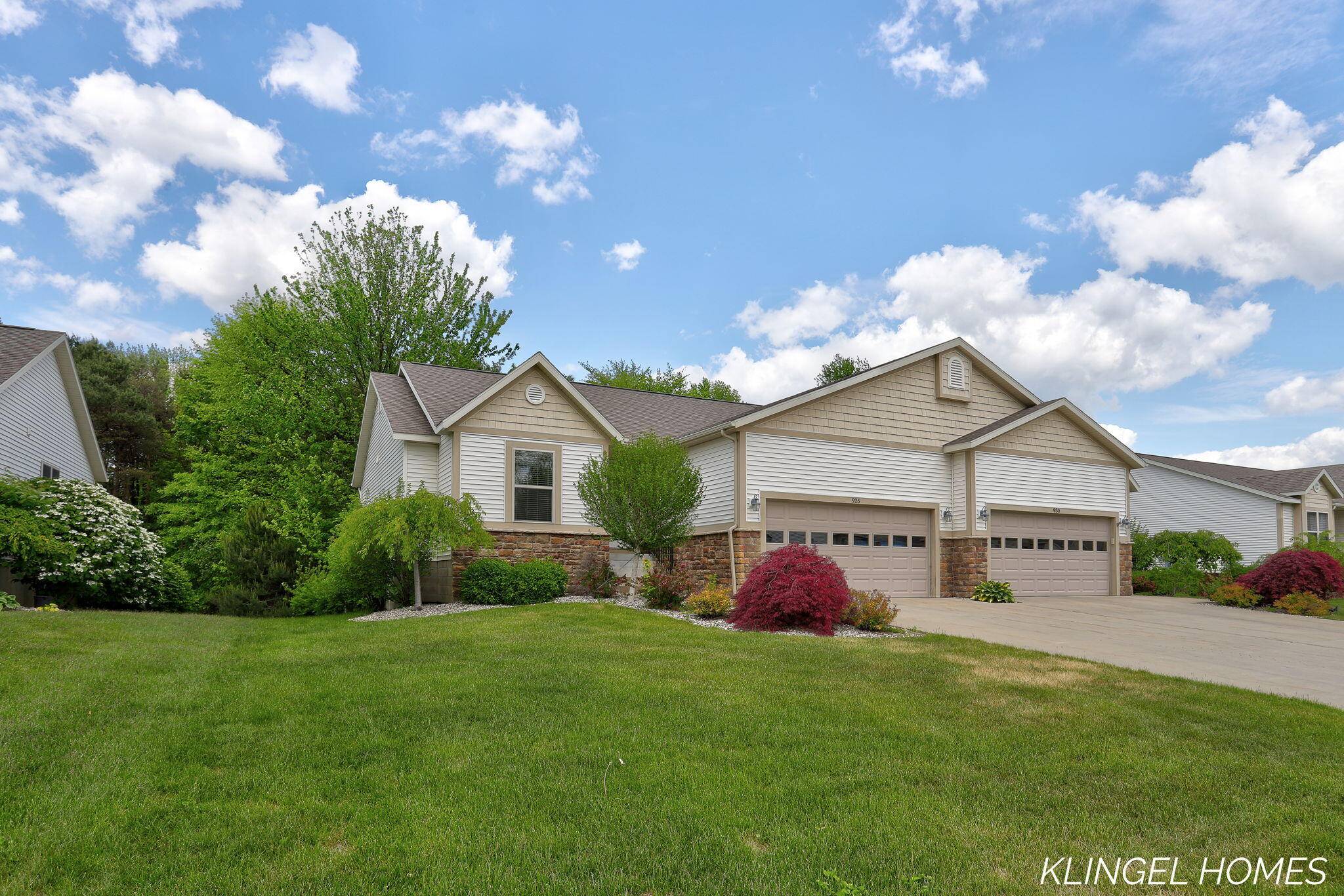 Muskegon, MI 49441,926 N Sandalwood Circle